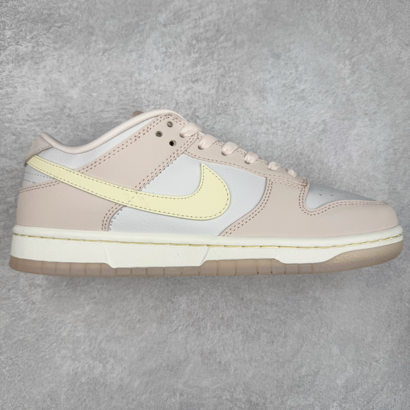 ＃F版 NK Dunk Low 浅粉 FB7901-501 性价比王者 极限压缩利润空间 超乎所想的高性价比 用料绝不含糊 原盒原配 正确耐磨橡胶大底 超高清洁度 全鞋零毛边皮料切割 全套原楦原模倾力打造完美版型 尺码：36 36.5 37.5 38 38.5 39 40 40.5 41 42 42.5 43 44 44.5 45 46 47.5-选品中心