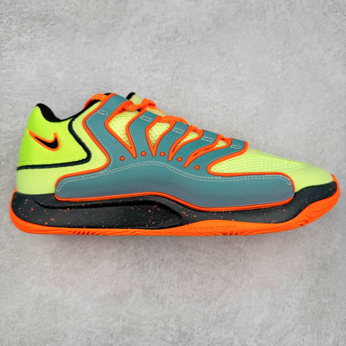 图片[10]-NK KD18 EP 杜兰特十八代签名实战篮球鞋 KD 18 的设计是致敬1997年诞生的 Air Terra Humara 鞋面标志性的设计。整体的设计语言和上一代基本类似，毕竟耐克在面对老将战靴的迭代更新方面，似乎也不会太大刀阔斧去变。鞋面的帆布材料包裹鞋跟和鞋领，增强了球鞋的耐用性和质感，此外，球鞋的中足覆盖层由纹理 TPU 和橡胶混合而成。科技配置方面，KD 18包括了前掌 Zoom Air 气垫，Cushlon 泡沫提供轻便舒适感。尺码：40 40.5 41 42 42.5 43 44 44.5 45 46-选品中心