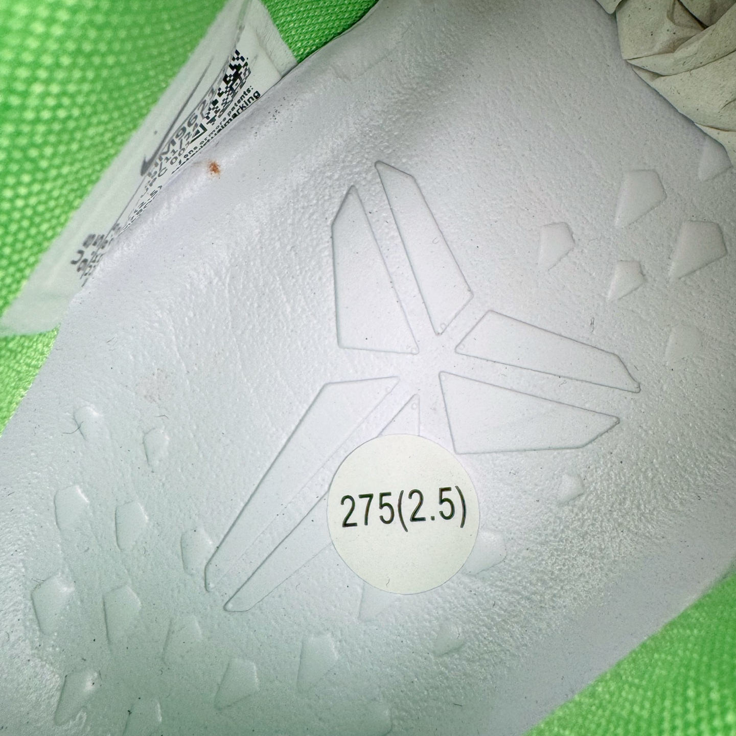 图片[11]-＃灭世海外版 NK Zoom Kobe Ⅷ System 科比8代复刻实战运动低帮文化篮球鞋 鸳鸯配色 HM9621-900 纯原海外版气垫品质吊打各路纯原 气压➕耐久双重保障 前掌ZOOM TURBO➕后掌马蹄Zoom 后掌澎湃脚感无出其右 全套冲刀改版 鞋型还原度95% 宽脚选手必入货品 鞋头2.5mm上翘空间 不挤脚 完美释放脚趾活动空间 正码正拍 脚型适配性 市场最强没有之一 鞋面工艺全新升级 100%对标正品 原厂聚氨酯蛇鳞 珠光密度同步正品 Swoosh喷漆工艺 还原度接近100% 全新后跟TPU模具 正确S型弧度 区分市场纯原（市场纯原采用公版模具 后跟TPU几乎无弧度）国产天花板橡胶配方 抓地力爆炸 海外口碑炸裂 鞋舌LOGO正确内嵌压印 原厂碳板 正确原盒 厚积薄发 王者归来 拒绝杀猪 拒绝套路 灭世纯原海外版科比系列 致力打造实战第一标杆 尺码：39-47.5 全新模具 正码正拍-选品中心