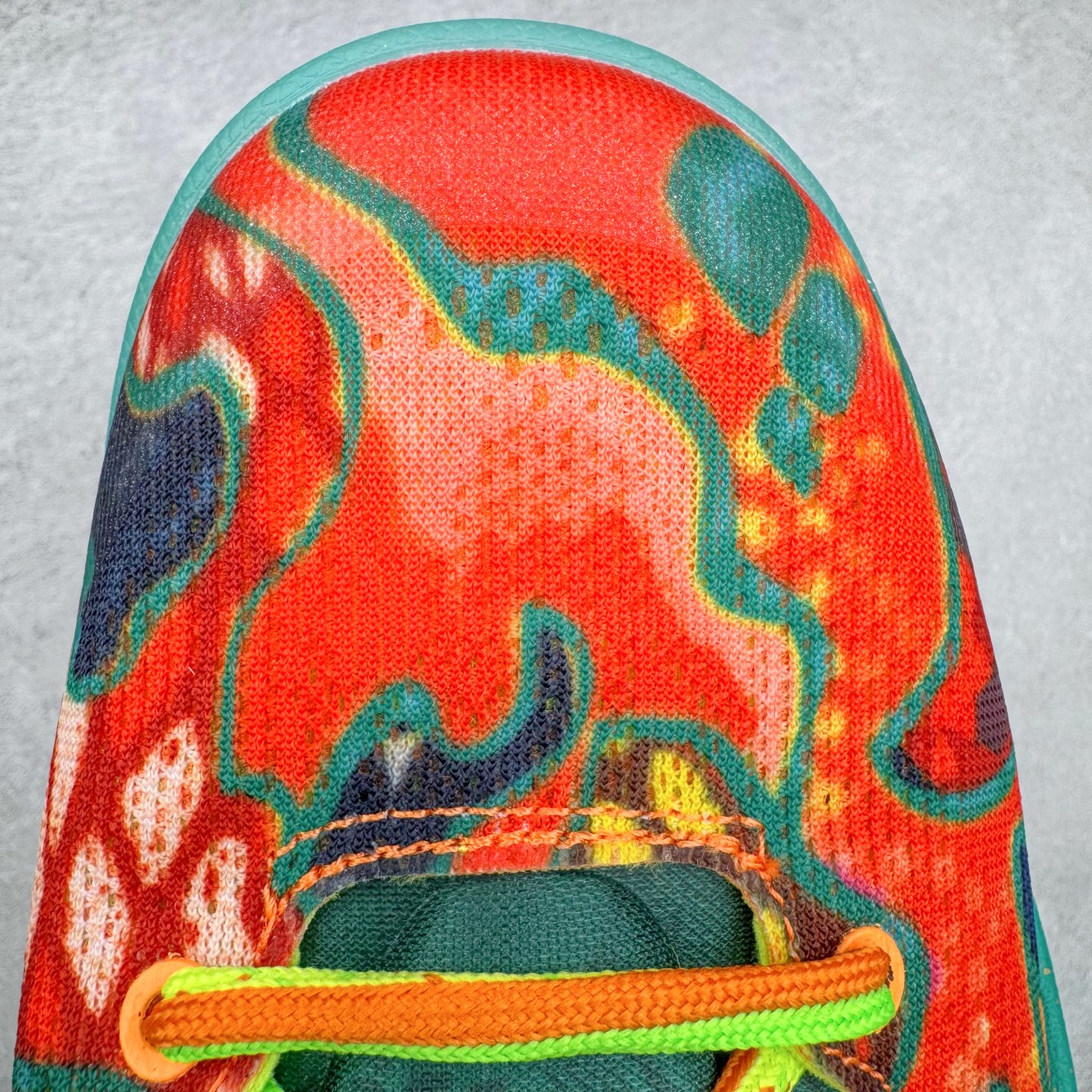 图片[15]-＃灭世海外版 NK Zoom Kobe Ⅷ System 科比8代复刻实战运动低帮文化篮球鞋 鸳鸯配色 HM9621-900 纯原海外版气垫品质吊打各路纯原 气压➕耐久双重保障 前掌ZOOM TURBO➕后掌马蹄Zoom 后掌澎湃脚感无出其右 全套冲刀改版 鞋型还原度95% 宽脚选手必入货品 鞋头2.5mm上翘空间 不挤脚 完美释放脚趾活动空间 正码正拍 脚型适配性 市场最强没有之一 鞋面工艺全新升级 100%对标正品 原厂聚氨酯蛇鳞 珠光密度同步正品 Swoosh喷漆工艺 还原度接近100% 全新后跟TPU模具 正确S型弧度 区分市场纯原（市场纯原采用公版模具 后跟TPU几乎无弧度）国产天花板橡胶配方 抓地力爆炸 海外口碑炸裂 鞋舌LOGO正确内嵌压印 原厂碳板 正确原盒 厚积薄发 王者归来 拒绝杀猪 拒绝套路 灭世纯原海外版科比系列 致力打造实战第一标杆 尺码：39-47.5 全新模具 正码正拍-选品中心