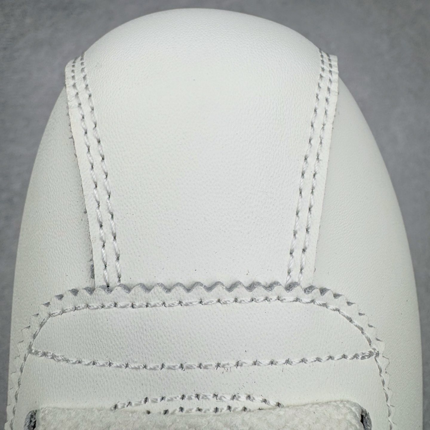 图片[15]-＃JC纯原 NK Classic Cortez Leather 阿甘复古初代皮革慢跑鞋 DM4044-110 实体平台指令订单 全套原纸板楦头开发 原厂数据大底磨具 一比一鞋头弧度高度鞋身弧度 细节品控鞋型随意对比 正确烫金高频细节 公司级标准检验QC 区分市面一切版本 完美复刻阿甘复古鞋型 尺码：35.5 36 36.5 37.5 38 38.5 39 40 40.5 41 42 42.5 43 44 45-选品中心