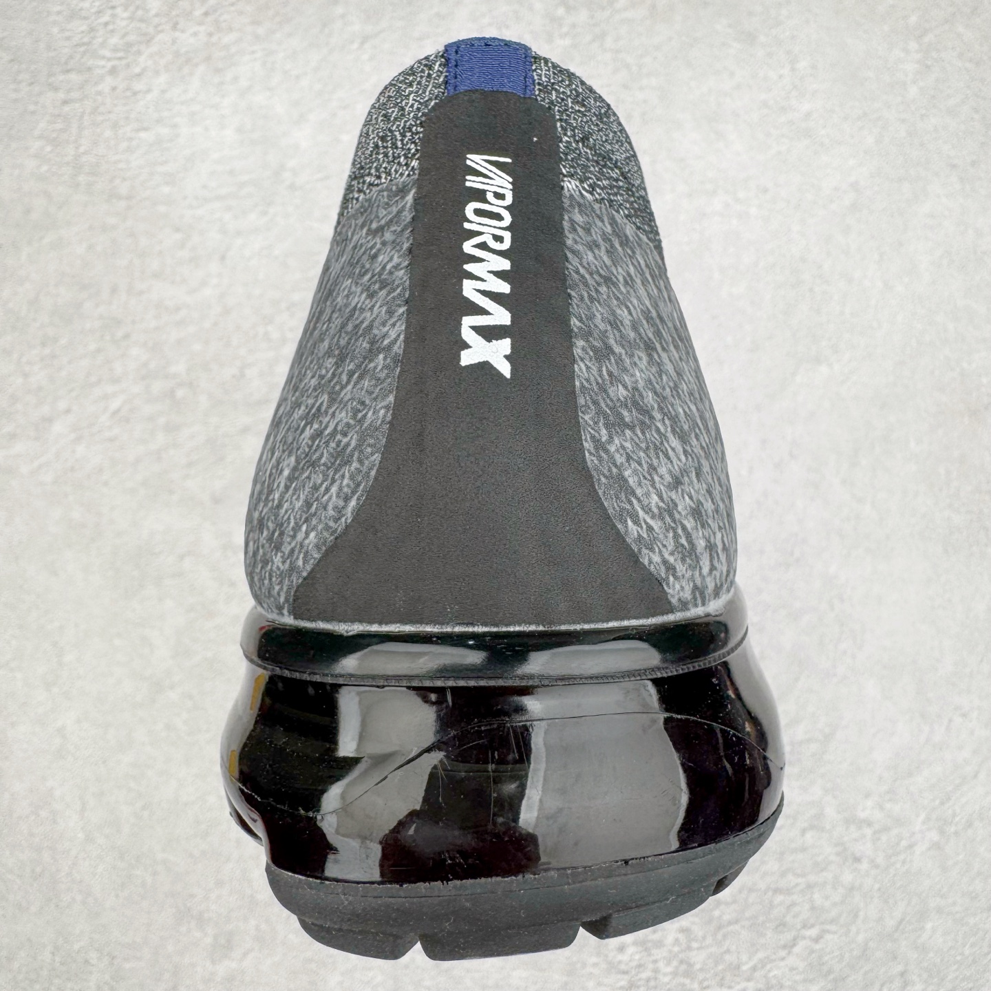 图片[8]-＃纯原 NK Air VaporMax Flyknit 2018大气垫百搭慢跑鞋 849558-010 德产斯托尔针织横机生产原档案针织鞋面 侧面\\\”鱼骨线\\\”清晰立体 原底气垫 细节诠释一切质疑 原产标加持 换盒过验 实拍调校N版已经零色差零失真 百分百还原实物色彩所见即所得 不存在货不对板色差等低级问题 选购参考实物拍摄 不混卖不参货 只用心做好货严格选品 承诺混一赔十 尺码：36 36.5 37.5 38 38.5 39 40 40.5 41 42 42.5 43 44 44.5 45-选品中心