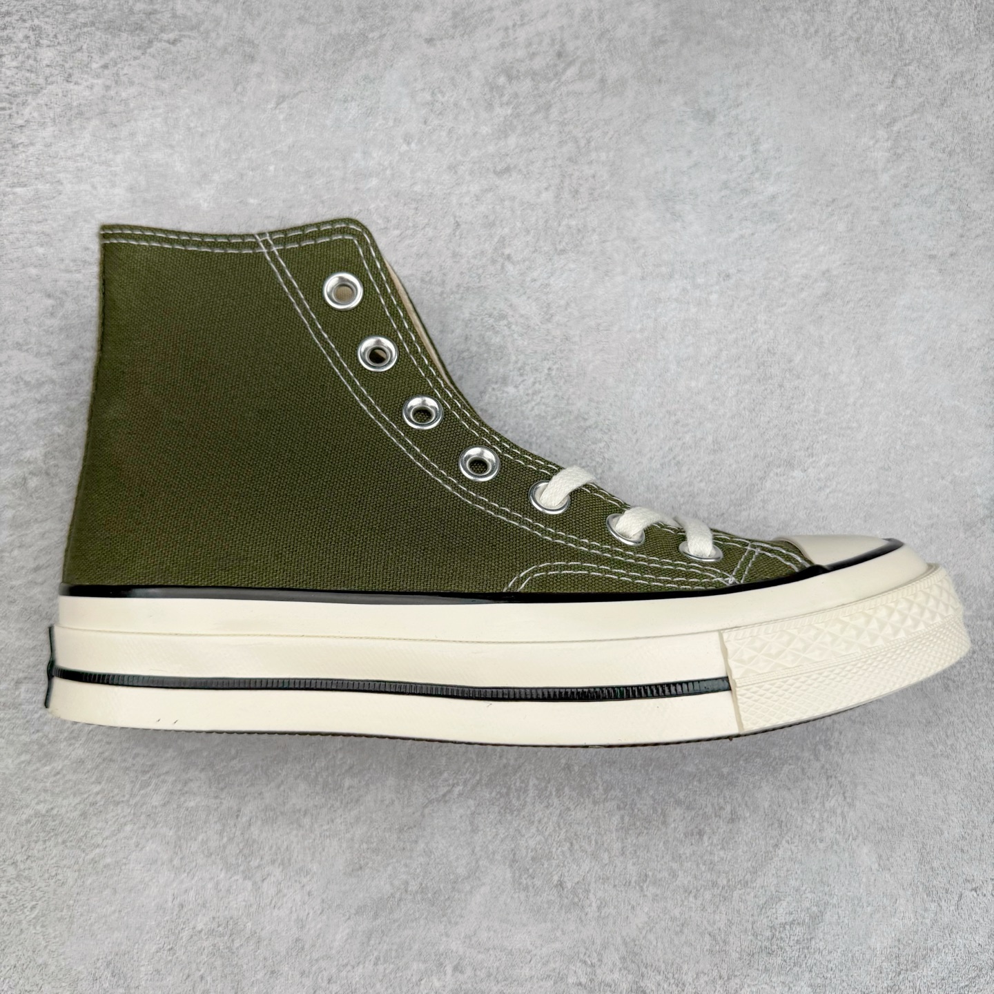 图片[5]-＃盲盒福利 Converse Chuck All Star 1970S 帆布鞋 白菜价亏本清仓套现转新款 机不可失 好好把握 随机一双 只选尺码 商品款式均为上架顶级款式 单品零售价格2×× 保证稳赚不赔 无通货 无烂货 会有轻微瑕疵的情况 友情提醒 买到是亏还是赚 每个人定义不同福袋闷包理论上和赌博心理相同玩的就是惊喜 玩的就是心跳活动商品无严重质量问题不退换‼️尺码：35 36 36.5 37 38 38.5 39 40 40.5 41 42 42.5 43 44 44.5 45-选品中心