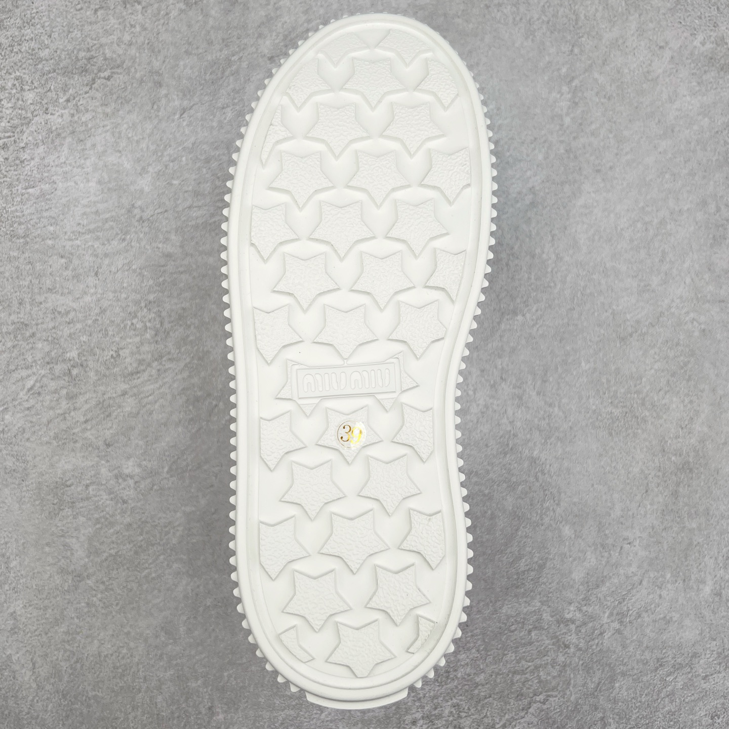 图片[9]-MIU MIU缪缪 牛仔布 低帮 舒适系带 低帮 时尚板鞋 女款 尺码：35 36 37 38 39-选品中心