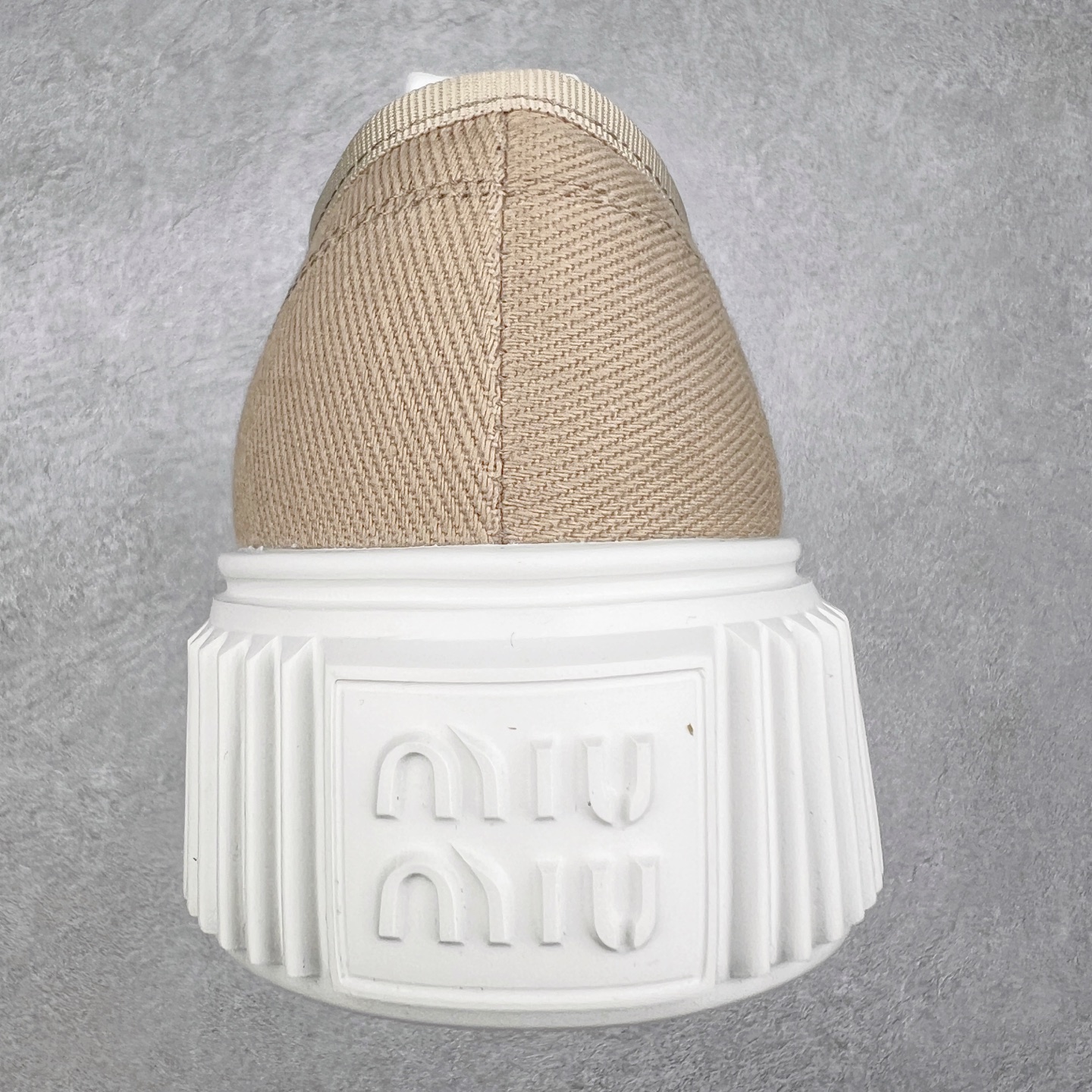 图片[8]-MIU MIU缪缪 牛仔布 低帮 舒适系带 低帮 时尚板鞋 女款 尺码：35 36 37 38 39-选品中心