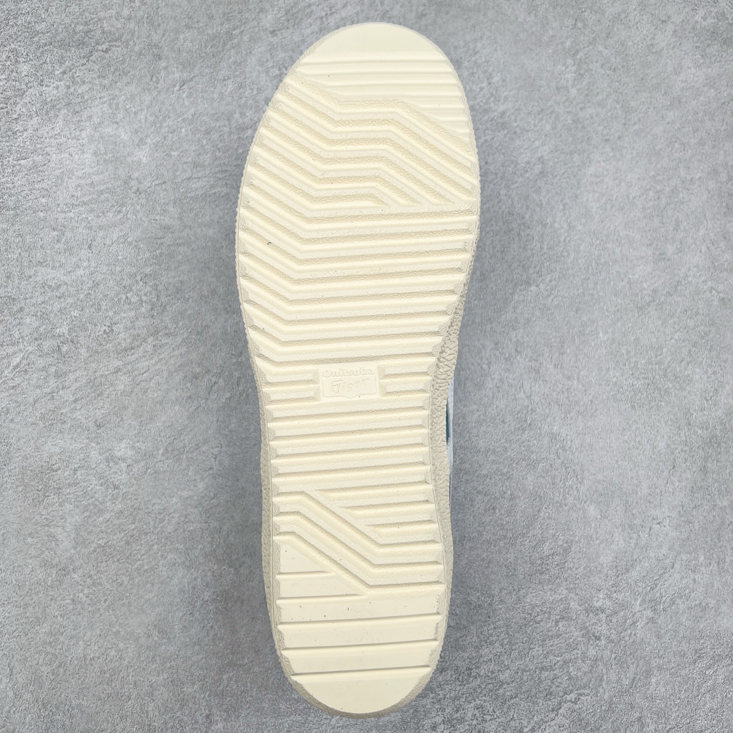 图片[9]-Onitsuka Tiger Delegation 鬼冢虎舒适休闲防滑耐磨低帮板鞋 尺码：36 37 37.5 38 39 39.5 40.5 41.5 42 42.5 43.5 44 45-选品中心