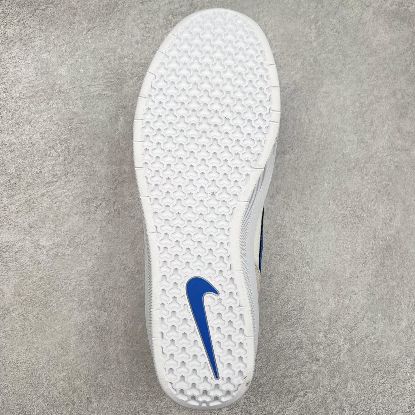 图片[9]-NK SB Force 58 空军58系列低帮休闲运动滑板板鞋 CZ2959-007 鞋面由帆布和麂皮拼接 层次感丰富 搭配硫化外底 耐磨耐穿 鞋舌及中底后跟处饰有SB Logo 表明鞋款身份 采用包边设计 经久耐穿 硫化结构则有效提升灵活性 穿上这款全新推出的创意力作 助你耀动街头 尺码：36 36.5 37.5 38 38.5 39 40 40.5 41 42 42.5 43 44 45-选品中心