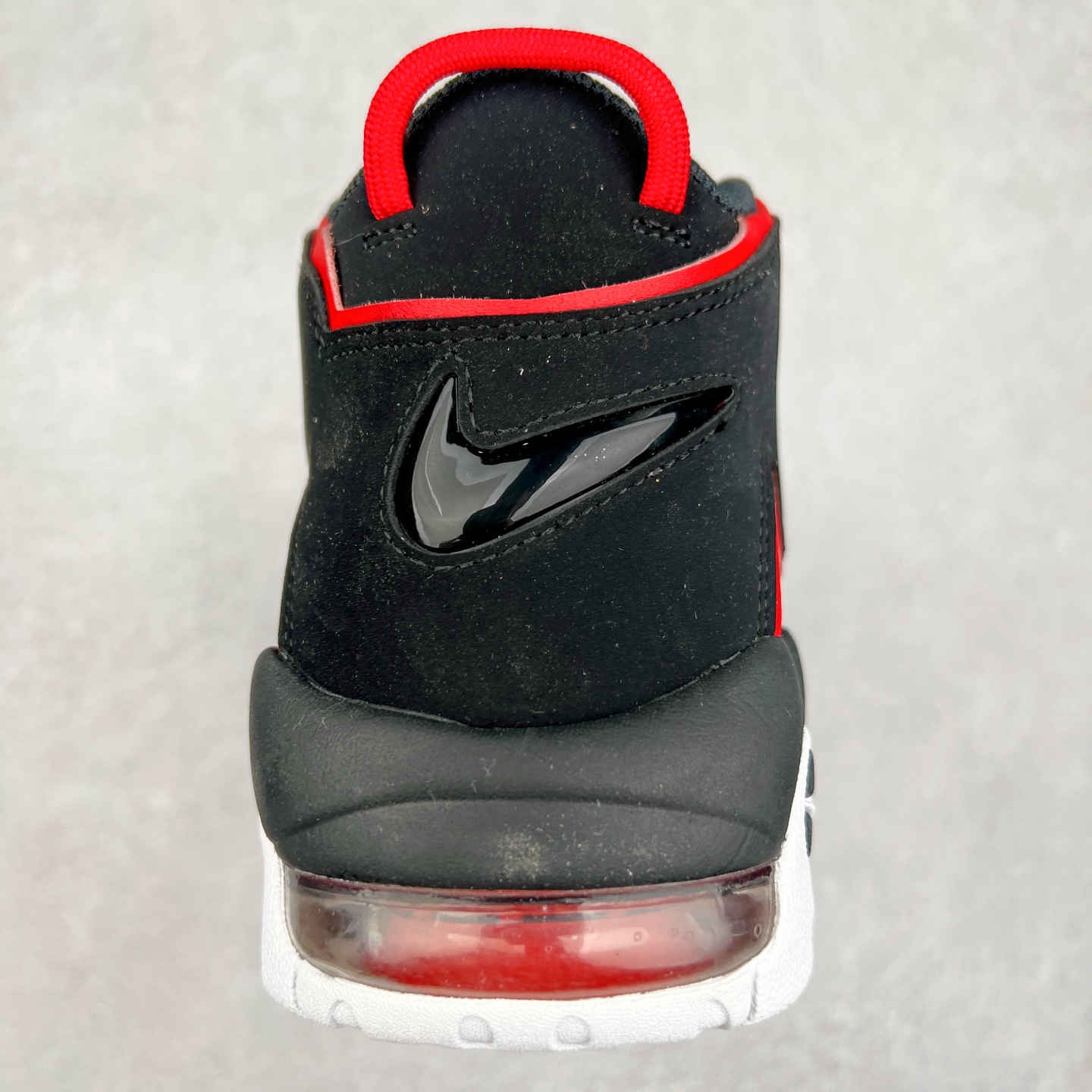 图片[8]-＃CK纯原 NK Air More Uptempo ’96 OG 皮蓬大AIR复古篮球鞋 FD0274-001 以流行于街头的涂鸦文化为设计灵感 整体的设计风格夸张而充满魅力 厚实而充满质感的皮质鞋面两侧印刻了一对巨大的字母“AIR”独特炫酷的外观惊艳无比 尺码：36 36.5 37.5 38 38.5 39 40 40.5 41 42 42.5 43 44 44.5 45 46-选品中心