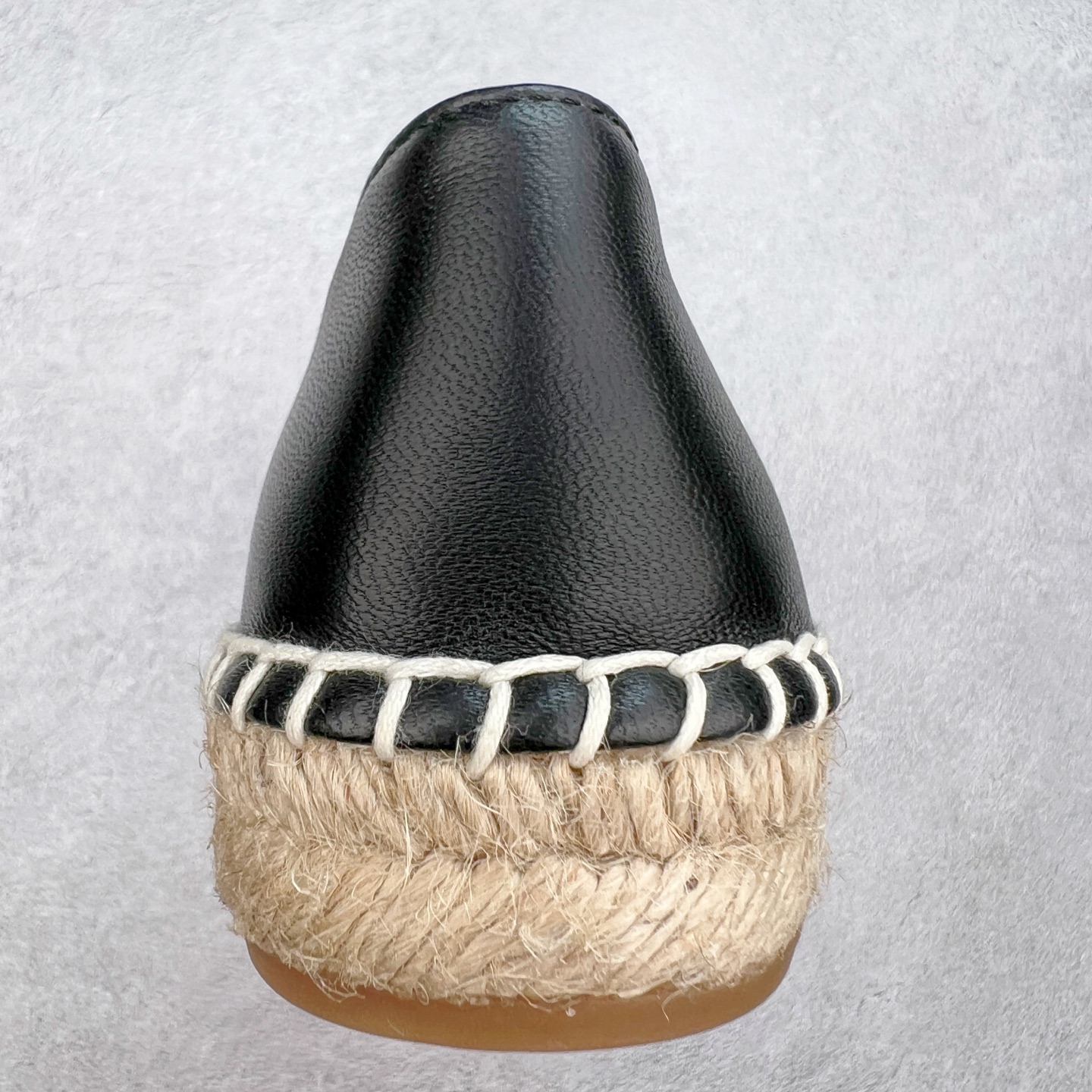 图片[8]-＃纯原 CHANEL 香奈儿经典款 小香渔夫鞋 万年长青款 各路网红单品 春夏百搭款 牛仔裤 短裤轻松驾驭 原版一比一开模 99%还原正品100针麻绳上线，双双纯手工品质保证 原单进口羊皮 内里垫脚均为柔软绵羊皮 天然麻绳配透明橡胶大底 专柜统一包装。 脚背高/或者宽 建议选大一码 尺码：35 36 37 38 39 40-选品中心