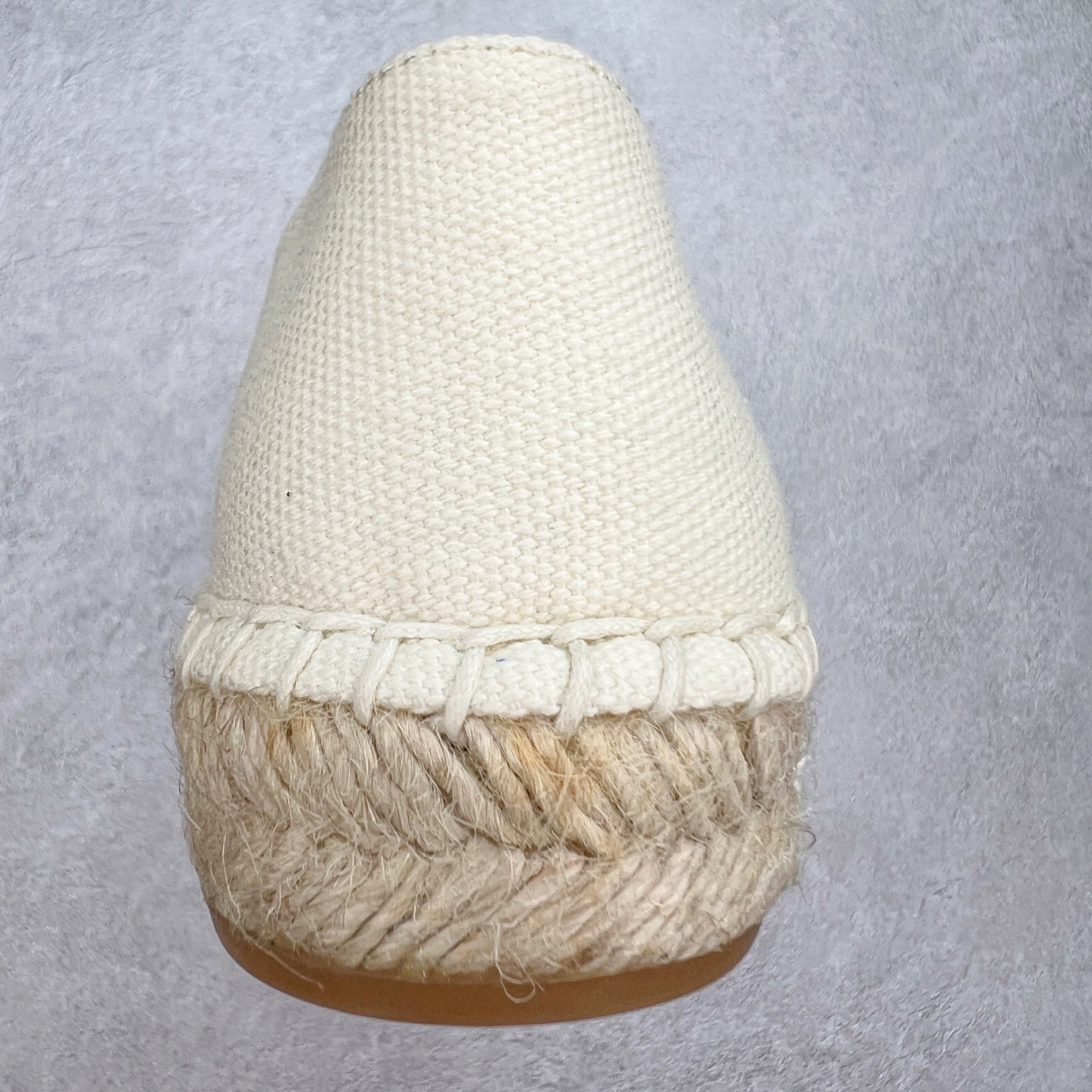 图片[8]-＃纯原 CHANEL 香奈儿经典款 小香渔夫鞋 万年长青款 各路网红单品 春夏百搭款 牛仔裤 短裤轻松驾驭 原版一比一开模 99%还原正品100针麻绳上线，双双纯手工品质保证 原单进口羊皮 内里垫脚均为柔软绵羊皮 天然麻绳配透明橡胶大底 专柜统一包装。 脚背高/或者宽 建议选大一码 尺码：35 36 37 38 39 40-选品中心