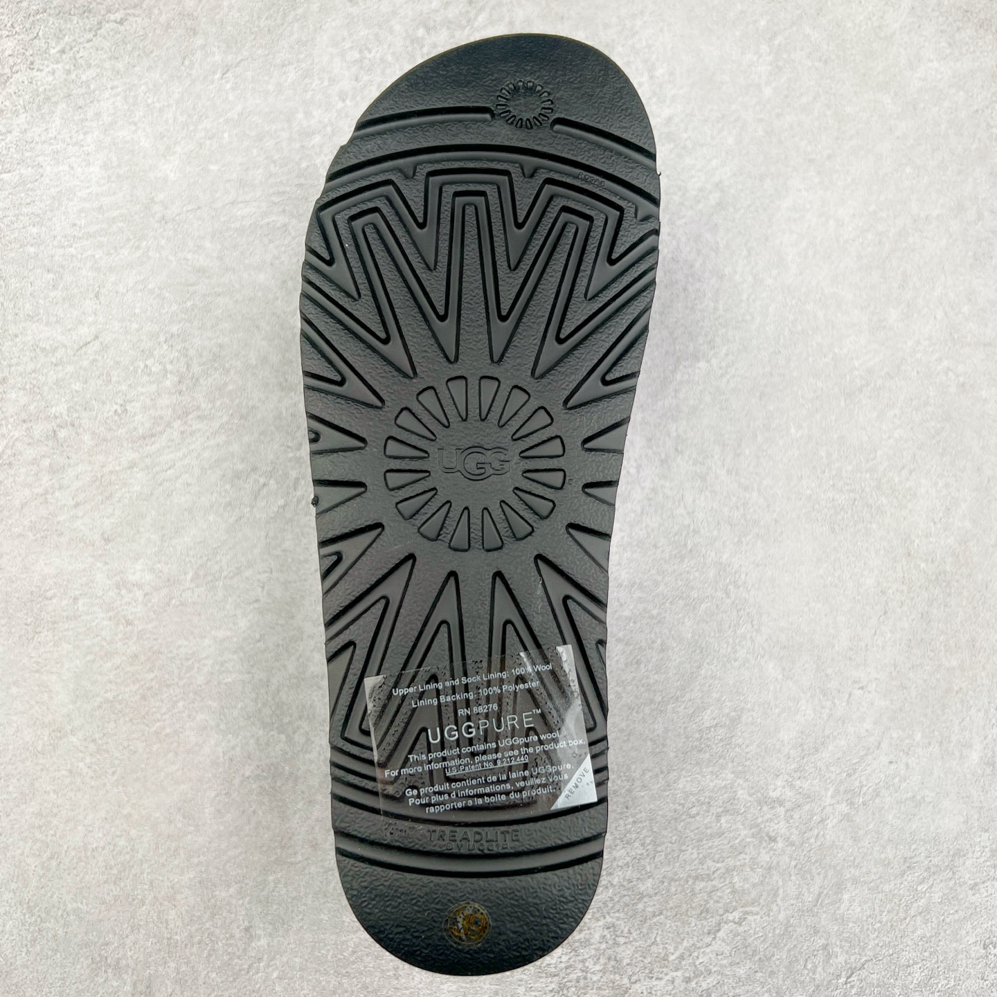 图片[9]-＃SP原厂 UGG 金星 绒面革轻盈低帮生活休闲鞋一字拖鞋 全鞋采用ZP同厂 隆丰A级澳洲进口羊皮毛一体 品牌代工厂生产线 完全遵循ZP工艺流程 代工厂原厂版师 秉承无原鞋不开发选择 注重每一处细节 市面最正版型 TREADLITE\\\”轻翼\\\”科技外底 轻便/耐用/柔韧/桩型【售后郑重承诺】一个月内若出现重大脱胶/断底等质量问题 直接为您换新！尺码：35 36 37 38 39 40 41-选品中心