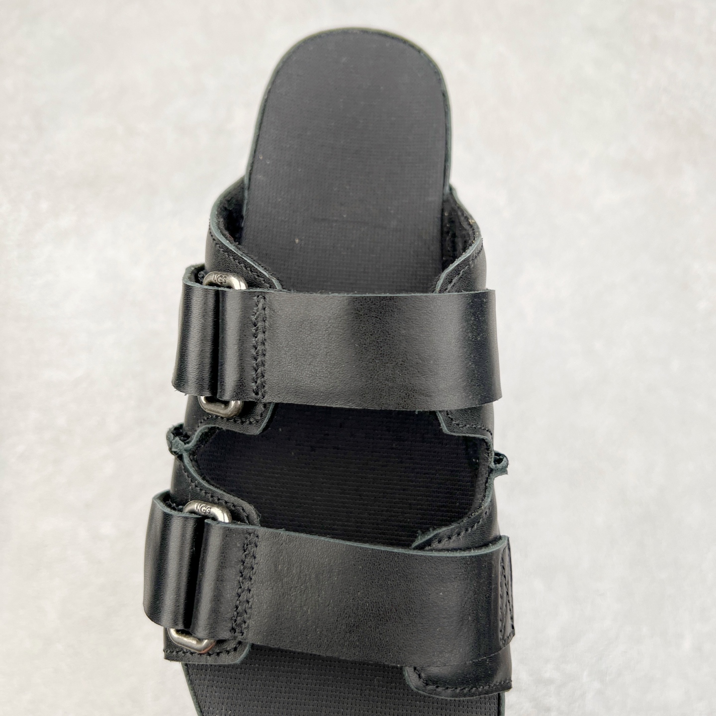 图片[5]-＃SP原厂 UGG 金星 绒面革轻盈低帮生活休闲鞋一字拖鞋 全鞋采用ZP同厂 隆丰A级澳洲进口羊皮毛一体 品牌代工厂生产线 完全遵循ZP工艺流程 代工厂原厂版师 秉承无原鞋不开发选择 注重每一处细节 市面最正版型 TREADLITE\\\”轻翼\\\”科技外底 轻便/耐用/柔韧/桩型【售后郑重承诺】一个月内若出现重大脱胶/断底等质量问题 直接为您换新！尺码：35 36 37 38 39 40 41-选品中心