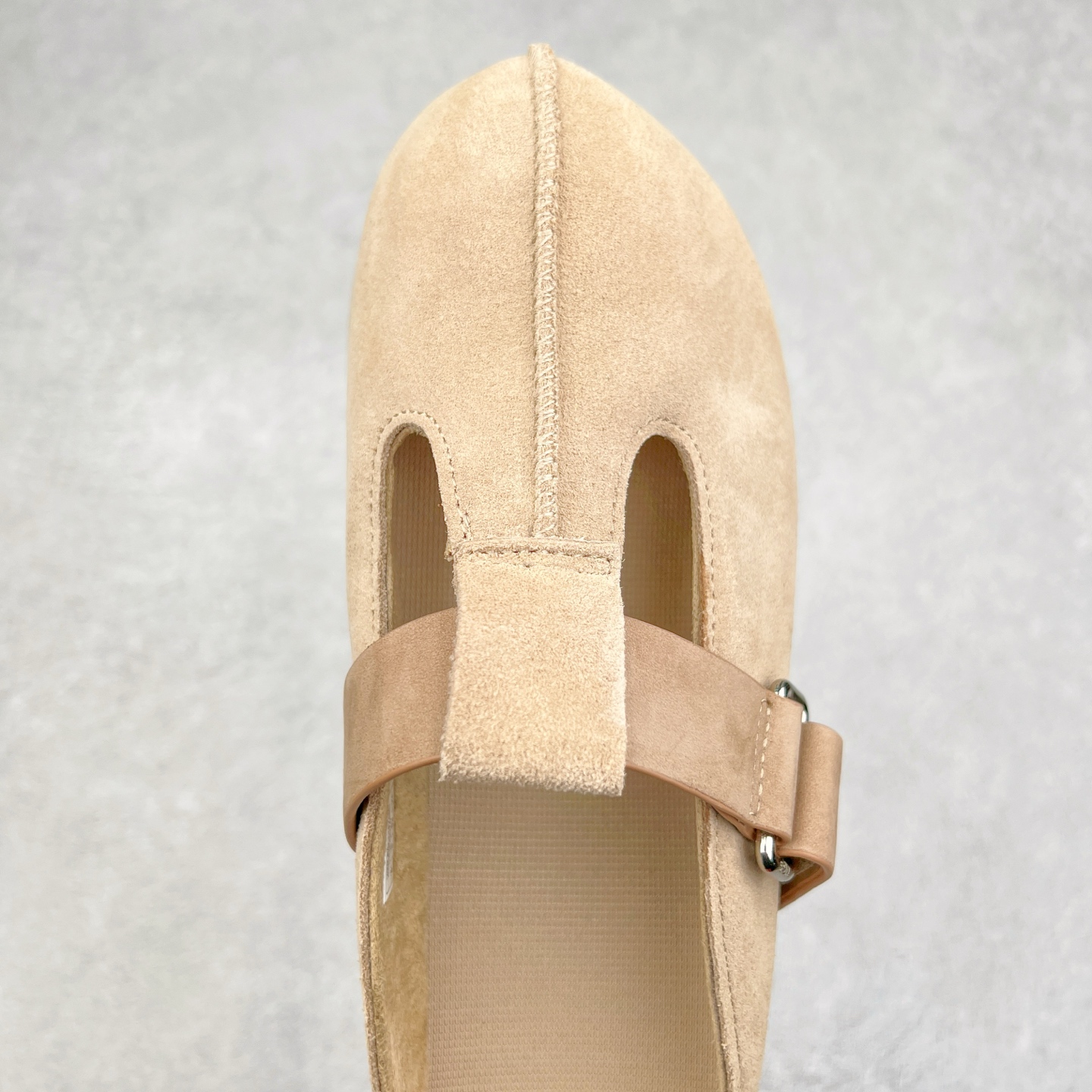 图片[4]-＃SP原厂 UGG 金星 绒面革轻盈低帮生活休闲鞋凉鞋 全鞋采用ZP同厂 隆丰A级澳洲进口羊皮毛一体 品牌代工厂生产线 完全遵循ZP工艺流程 代工厂原厂版师 秉承无原鞋不开发选择 注重每一处细节 市面最正版型 TREADLITE\\\”轻翼\\\”科技外底 轻便/耐用/柔韧/桩型【售后郑重承诺】一个月内若出现重大脱胶/断底等质量问题 直接为您换新！尺码：35 36 37 38 39 40 41-选品中心