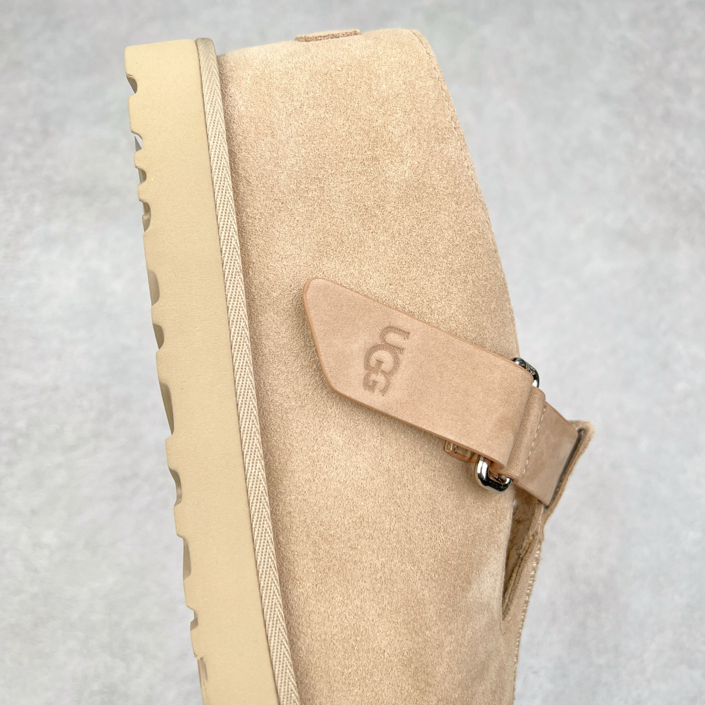 图片[6]-＃SP原厂 UGG 金星 绒面革轻盈低帮生活休闲鞋凉鞋 全鞋采用ZP同厂 隆丰A级澳洲进口羊皮毛一体 品牌代工厂生产线 完全遵循ZP工艺流程 代工厂原厂版师 秉承无原鞋不开发选择 注重每一处细节 市面最正版型 TREADLITE\\\”轻翼\\\”科技外底 轻便/耐用/柔韧/桩型【售后郑重承诺】一个月内若出现重大脱胶/断底等质量问题 直接为您换新！尺码：35 36 37 38 39 40 41-选品中心