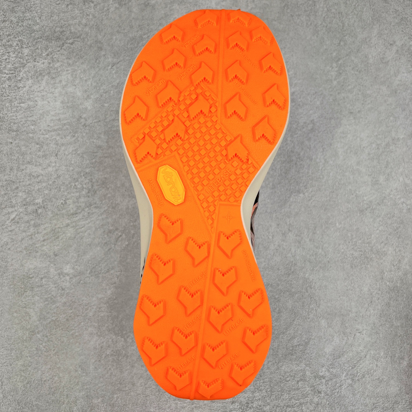 图片[9]-NK Zoom X ULTRAFLY TRAIL Next Nature 越野跑步鞋 登月兼顾迅疾外观和稳固脚感 后跟覆面和中足动态支撑巧妙融合 缔造稳定顺畅的迈步体验 尺码：36 36.5 37.5 38 38.5 39 40 40.5 41 42 42.5 43 44 44.5 45-选品中心