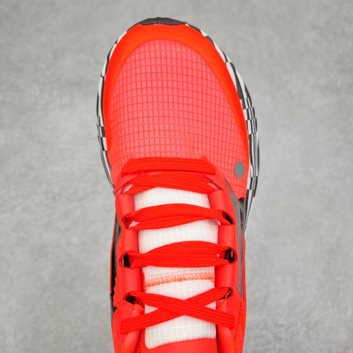 图片[4]-NK Zoom X ULTRAFLY TRAIL Next Nature 越野跑步鞋 登月兼顾迅疾外观和稳固脚感 后跟覆面和中足动态支撑巧妙融合 缔造稳定顺畅的迈步体验 尺码：36 36.5 37.5 38 38.5 39 40 40.5 41 42 42.5 43 44 44.5 45-选品中心