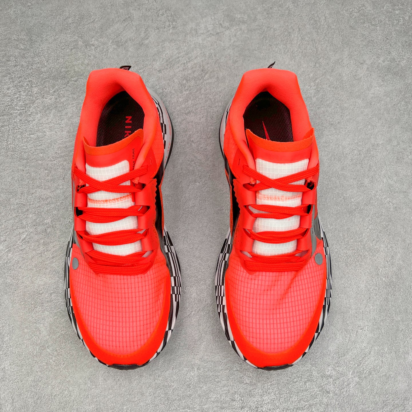 图片[2]-NK Zoom X ULTRAFLY TRAIL Next Nature 越野跑步鞋 登月兼顾迅疾外观和稳固脚感 后跟覆面和中足动态支撑巧妙融合 缔造稳定顺畅的迈步体验 尺码：36 36.5 37.5 38 38.5 39 40 40.5 41 42 42.5 43 44 44.5 45-选品中心