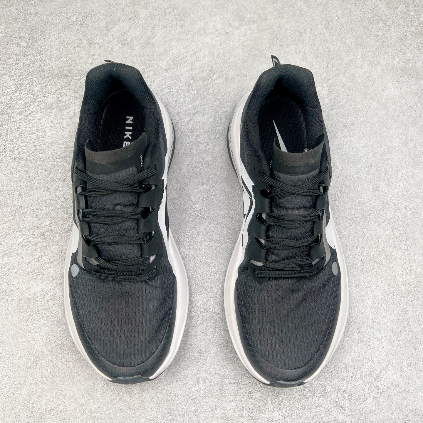 图片[2]-NK Zoom X ULTRAFLY TRAIL Next Nature 越野跑步鞋 登月兼顾迅疾外观和稳固脚感 后跟覆面和中足动态支撑巧妙融合 缔造稳定顺畅的迈步体验 尺码：36 36.5 37.5 38 38.5 39 40 40.5 41 42 42.5 43 44 44.5 45-选品中心