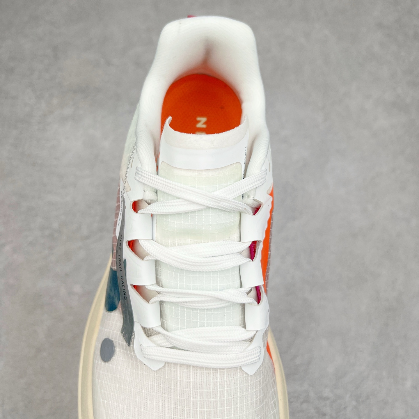 图片[5]-NK Zoom X ULTRAFLY TRAIL Next Nature 越野跑步鞋 登月兼顾迅疾外观和稳固脚感 后跟覆面和中足动态支撑巧妙融合 缔造稳定顺畅的迈步体验 尺码：36 36.5 37.5 38 38.5 39 40 40.5 41 42 42.5 43 44 44.5 45-选品中心