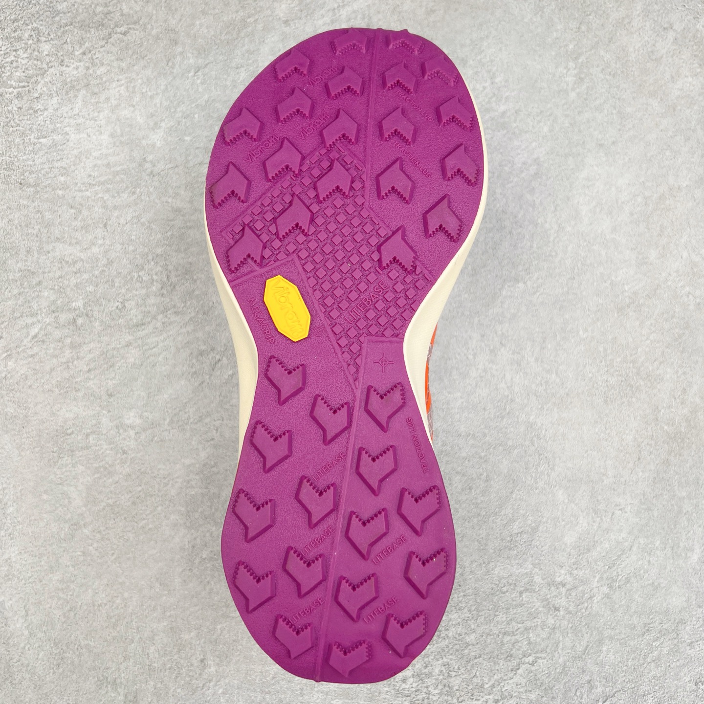 图片[9]-NK Zoom X ULTRAFLY TRAIL Next Nature 越野跑步鞋 登月兼顾迅疾外观和稳固脚感 后跟覆面和中足动态支撑巧妙融合 缔造稳定顺畅的迈步体验 尺码：36 36.5 37.5 38 38.5 39 40 40.5 41 42 42.5 43 44 44.5 45-选品中心