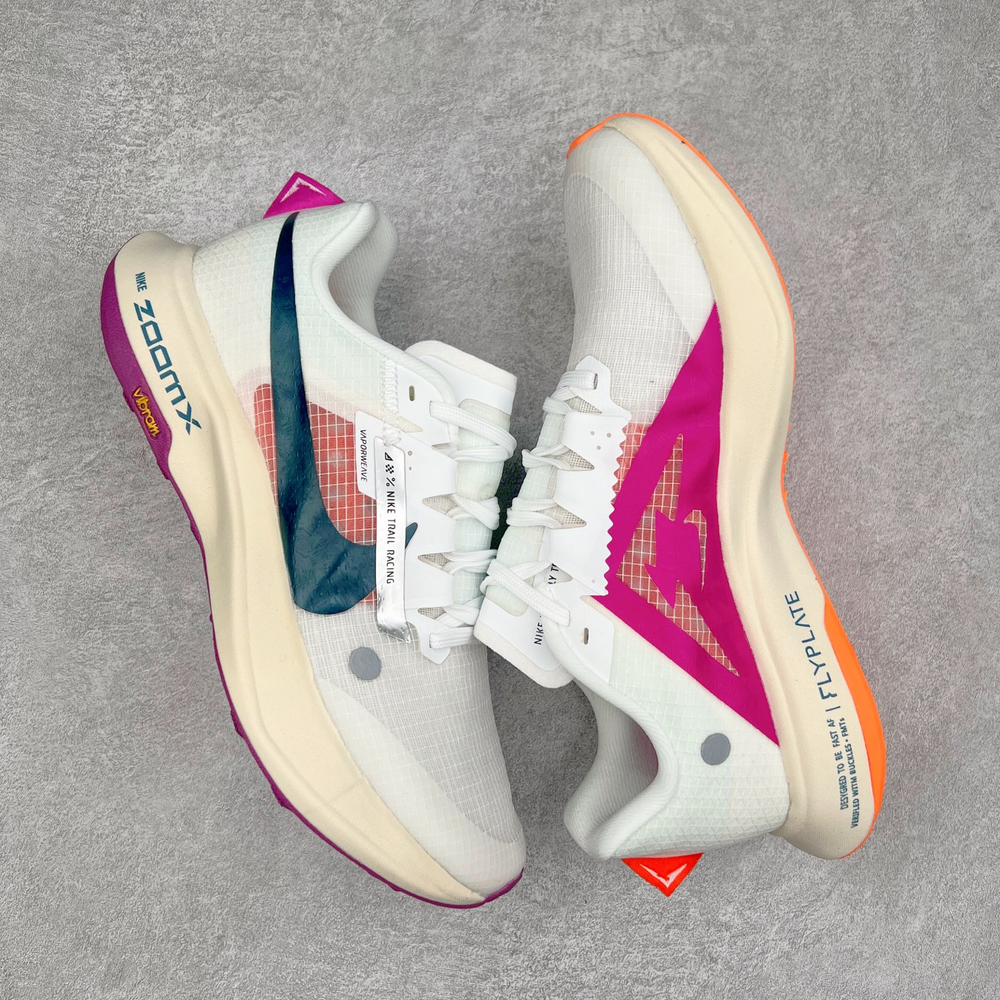 图片[3]-NK Zoom X ULTRAFLY TRAIL Next Nature 越野跑步鞋 登月兼顾迅疾外观和稳固脚感 后跟覆面和中足动态支撑巧妙融合 缔造稳定顺畅的迈步体验 尺码：36 36.5 37.5 38 38.5 39 40 40.5 41 42 42.5 43 44 44.5 45-选品中心