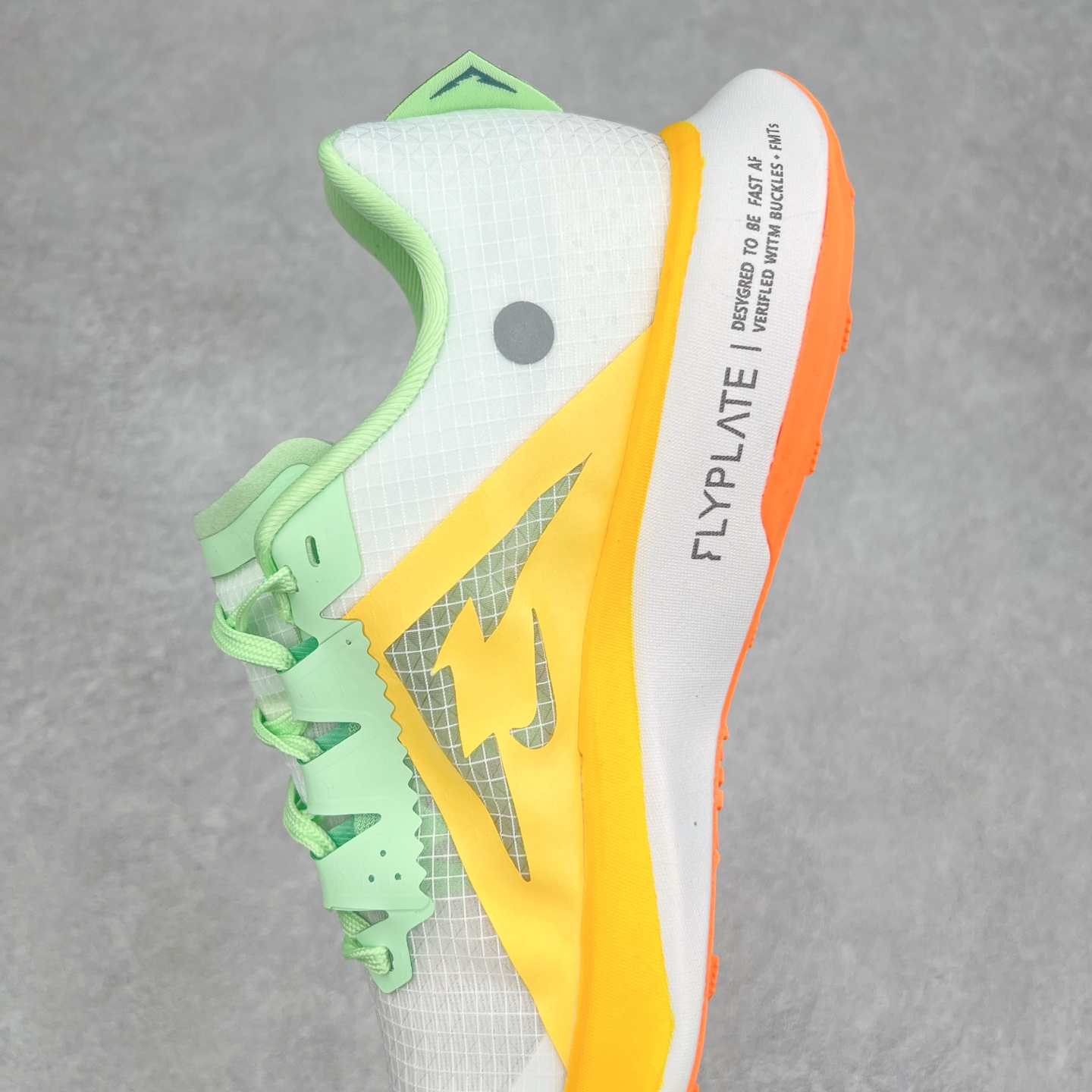 图片[7]-NK Zoom X ULTRAFLY TRAIL Next Nature 越野跑步鞋 登月兼顾迅疾外观和稳固脚感 后跟覆面和中足动态支撑巧妙融合 缔造稳定顺畅的迈步体验 尺码：36 36.5 37.5 38 38.5 39 40 40.5 41 42 42.5 43 44 44.5 45-选品中心