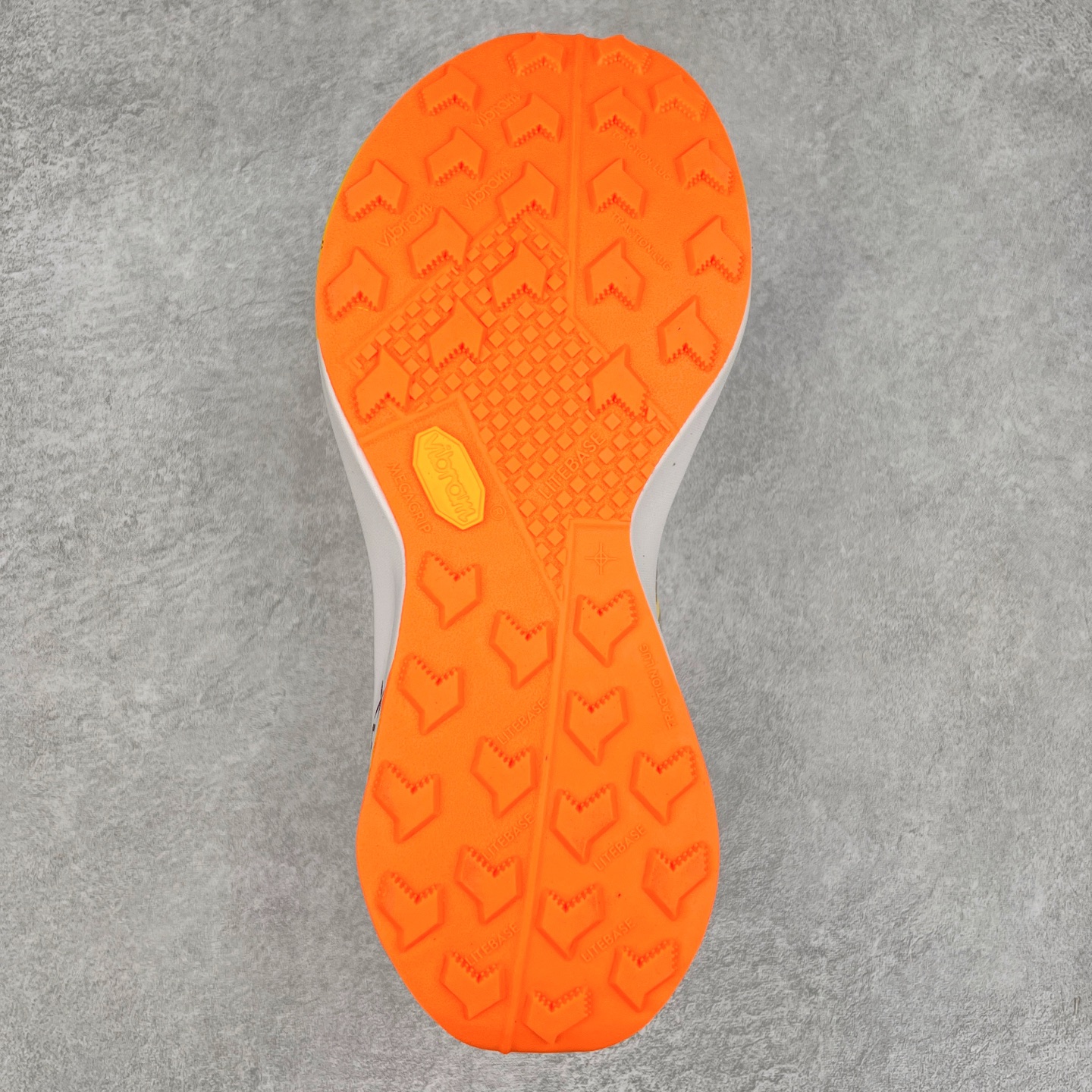 图片[9]-NK Zoom X ULTRAFLY TRAIL Next Nature 越野跑步鞋 登月兼顾迅疾外观和稳固脚感 后跟覆面和中足动态支撑巧妙融合 缔造稳定顺畅的迈步体验 尺码：36 36.5 37.5 38 38.5 39 40 40.5 41 42 42.5 43 44 44.5 45-选品中心