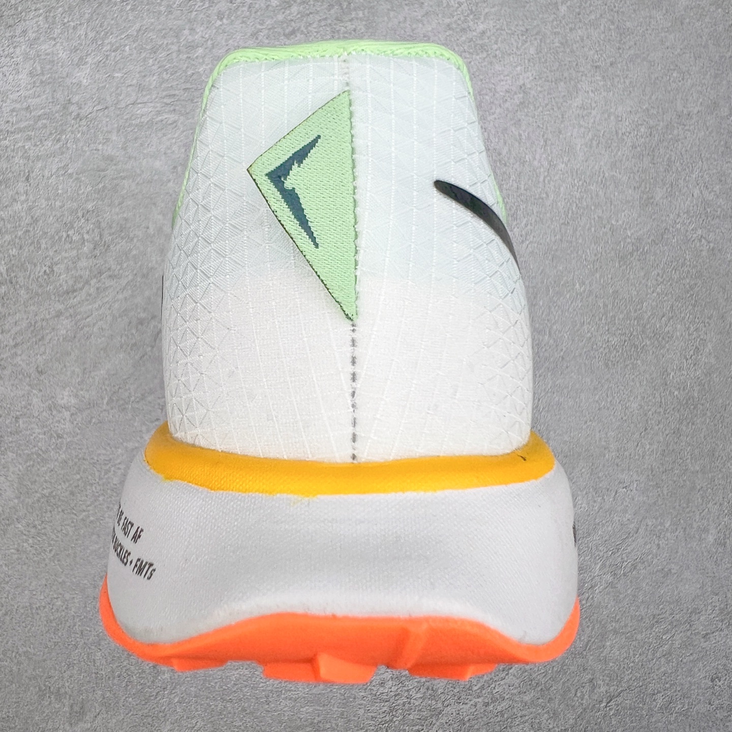 图片[8]-NK Zoom X ULTRAFLY TRAIL Next Nature 越野跑步鞋 登月兼顾迅疾外观和稳固脚感 后跟覆面和中足动态支撑巧妙融合 缔造稳定顺畅的迈步体验 尺码：36 36.5 37.5 38 38.5 39 40 40.5 41 42 42.5 43 44 44.5 45-选品中心