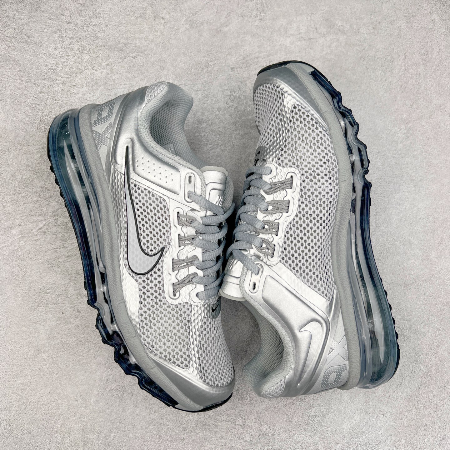 图片[3]-＃纯原 NK Air Max 2013 经典舒适时尚耐磨透气低帮气垫跑步鞋 HQ3025-001 携时尚设计闪亮回归 出众有型 采用网眼布细节和运动风无缝覆面 助你保持清爽感受 塑就焕新造型 经典 Flywire 设计搭配经典全掌型 Max Air 缓震配置 缔造出众舒适感和支撑效果实拍调校N版已经零色差零失真 百分百还原实物色彩所见即所得 不存在货不对板色差等低级问题 选购参考实物拍摄 不混卖不参货 只用心做好货严格选品 承诺混一赔十 尺码：35.5 36 36.5 37.5 38 38.5 39 40 40.5 41 42 42.5 43 44 44.5 45 46 46.5-选品中心