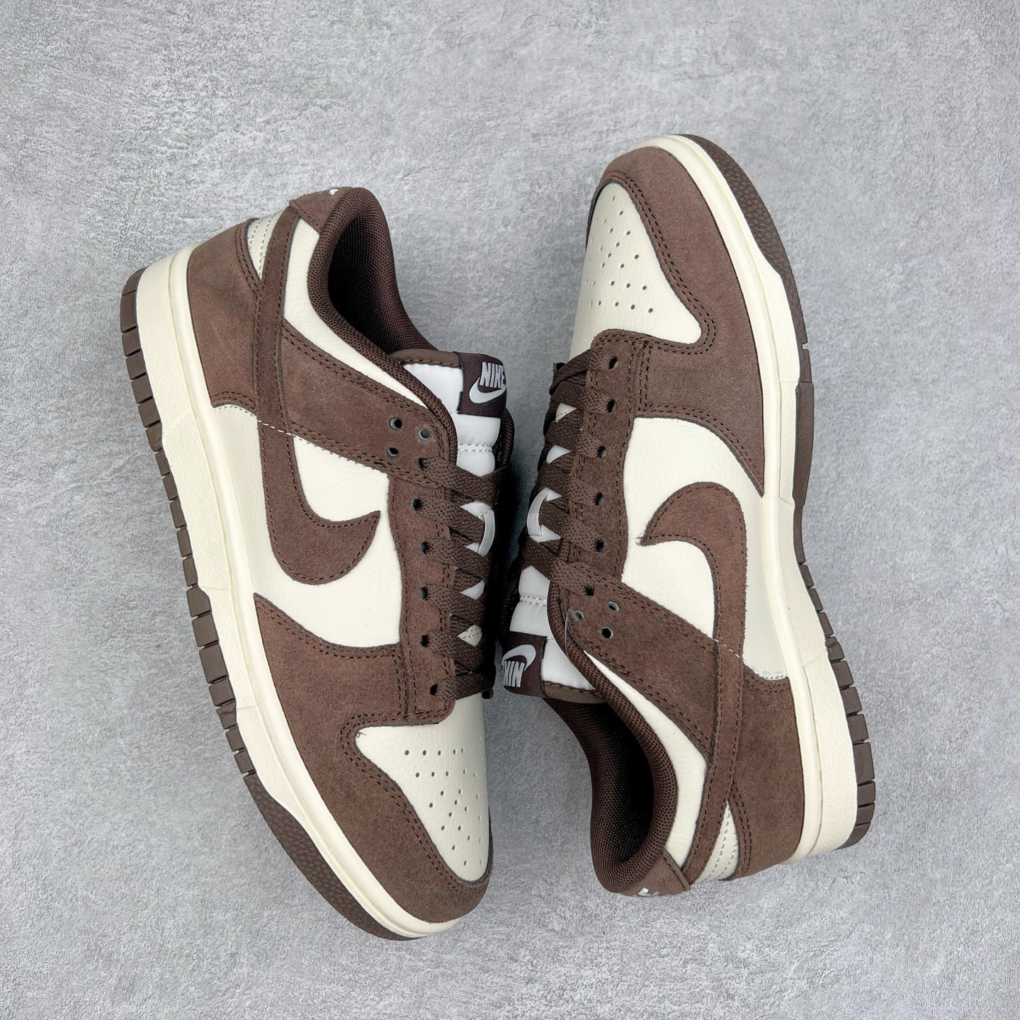 图片[3]-＃F版 NK Dunk Low 白棕色 FQ8249-104 性价比王者 极限压缩利润空间 超乎所想的高性价比 用料绝不含糊 原盒原配 正确耐磨橡胶大底 超高清洁度 全鞋零毛边皮料切割 全套原楦原模倾力打造完美版型 尺码：36 36.5 37.5 38 38.5 39 40 40.5 41 42 42.5 43 44 44.5 45 46 47.5-选品中心