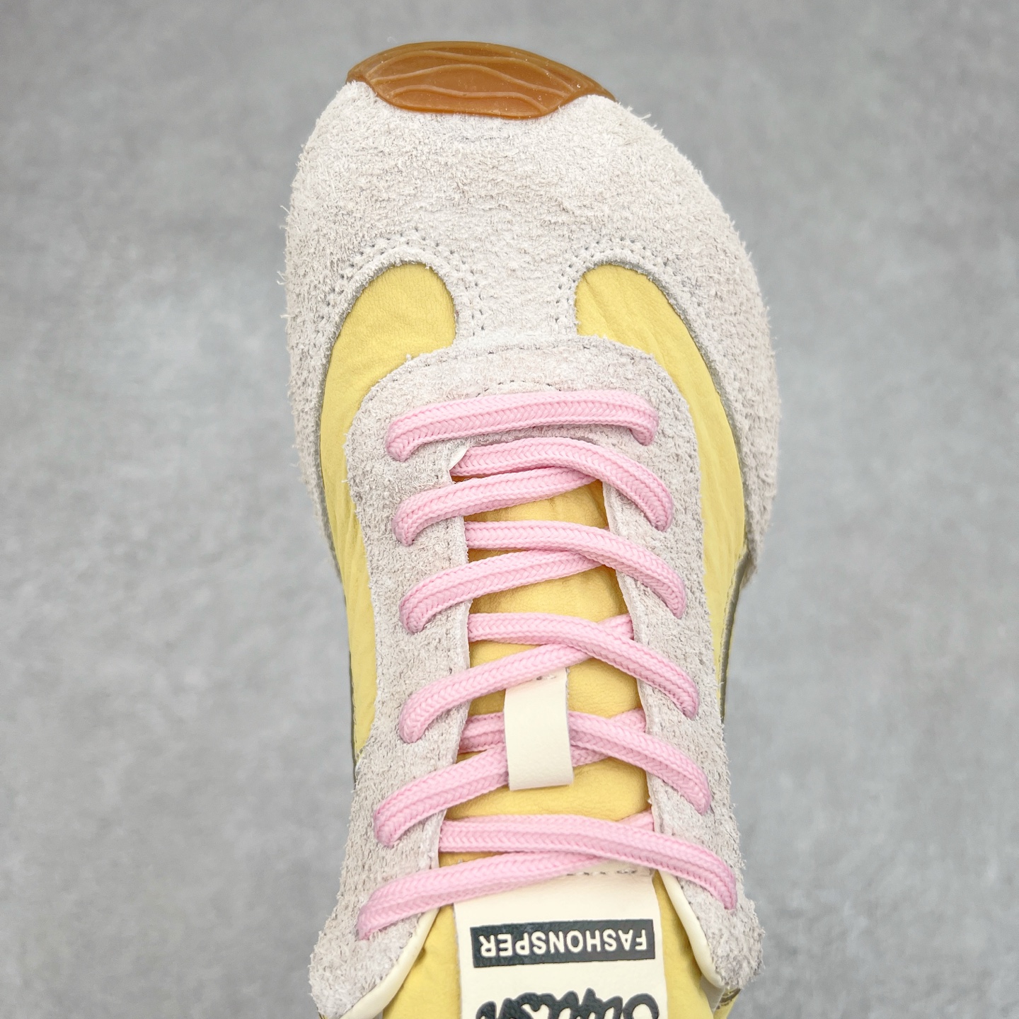 图片[4]-GG-CC德训鞋2.0系列阿甘复古风芭蕾舞鞋薄底百搭休闲运动鞋系列 #广东大厂品质 25ss春季新款 全手工拉帮工艺成型 反绒牛皮革拼接头层皮饰片鞋面材质 鞋身原装高密度防刮尼龙面料,极好柔软效果 双春日踏青舒适度和少女感 GGCC德训鞋界的白月光🌙 长时间走路和站立都不累脚 不管怎么搭配都好看 尺码：35 36 37 38 39 40-选品中心