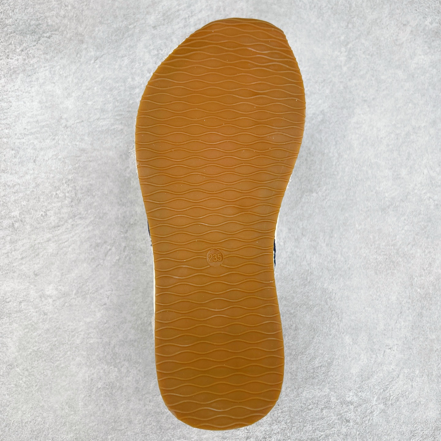 图片[9]-GG-CC德训鞋2.0系列阿甘复古风芭蕾舞鞋薄底百搭休闲运动鞋系列 #广东大厂品质 25ss春季新款 全手工拉帮工艺成型 反绒牛皮革拼接头层皮饰片鞋面材质 鞋身原装高密度防刮尼龙面料,极好柔软效果 双春日踏青舒适度和少女感 GGCC德训鞋界的白月光🌙 长时间走路和站立都不累脚 不管怎么搭配都好看 尺码：35 36 37 38 39 40-选品中心