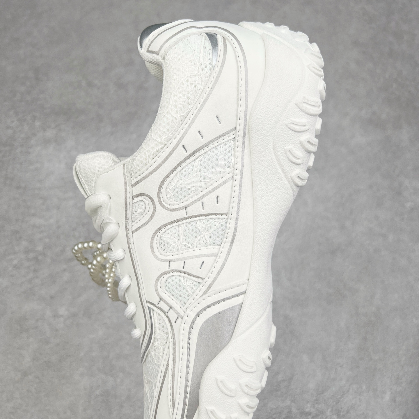 图片[7]-GG-CC Chunky Low休闲时尚运动厚底增高老爹鞋系列 广东大厂出品 完美细节 25ss春季新款厚底增高 大长腿 时髦look轻松定格 不费力展现率性氛围 高档银盒 酷帅机能风不规则设计大底 双鞋带拼色造型设计 轻便舒适百搭 GGcc厚底增高简直就是小个子的快乐! 不管怎么搭都好看~ 尺码：35 36 37 38 39 40-选品中心