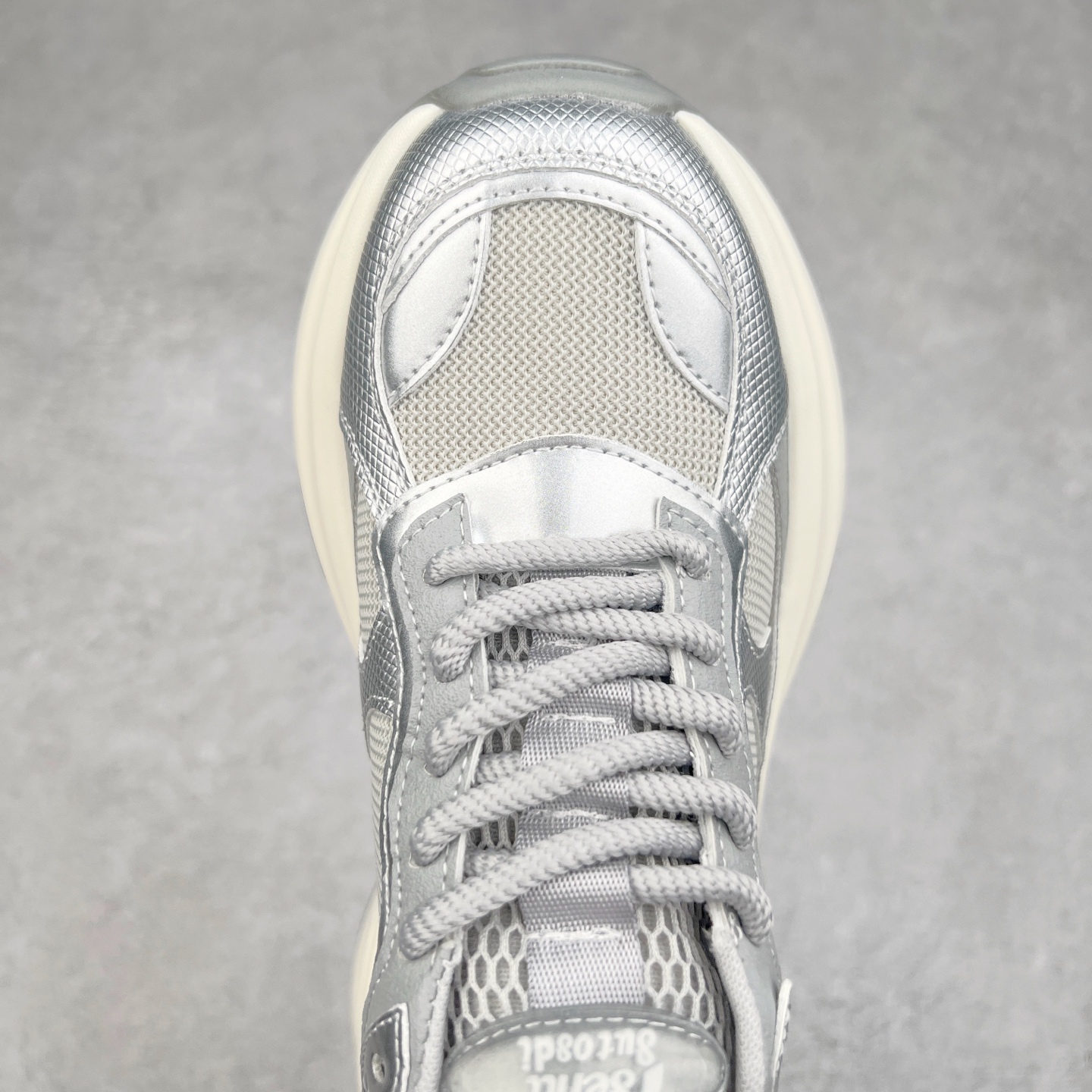 图片[4]-GG-CC Chunky Low 休闲运动老爹鞋 #广东大厂出品 完美细节 25ss早春新款 大长腿 时髦look轻松定格 不费力展现率性氛围 酷帅机能风不规则设计大底 GGcc杏银红色拼色造型设计 轻便舒适百搭 不管怎么搭都敲好看~尺码：35 36 37 38 39 40-选品中心