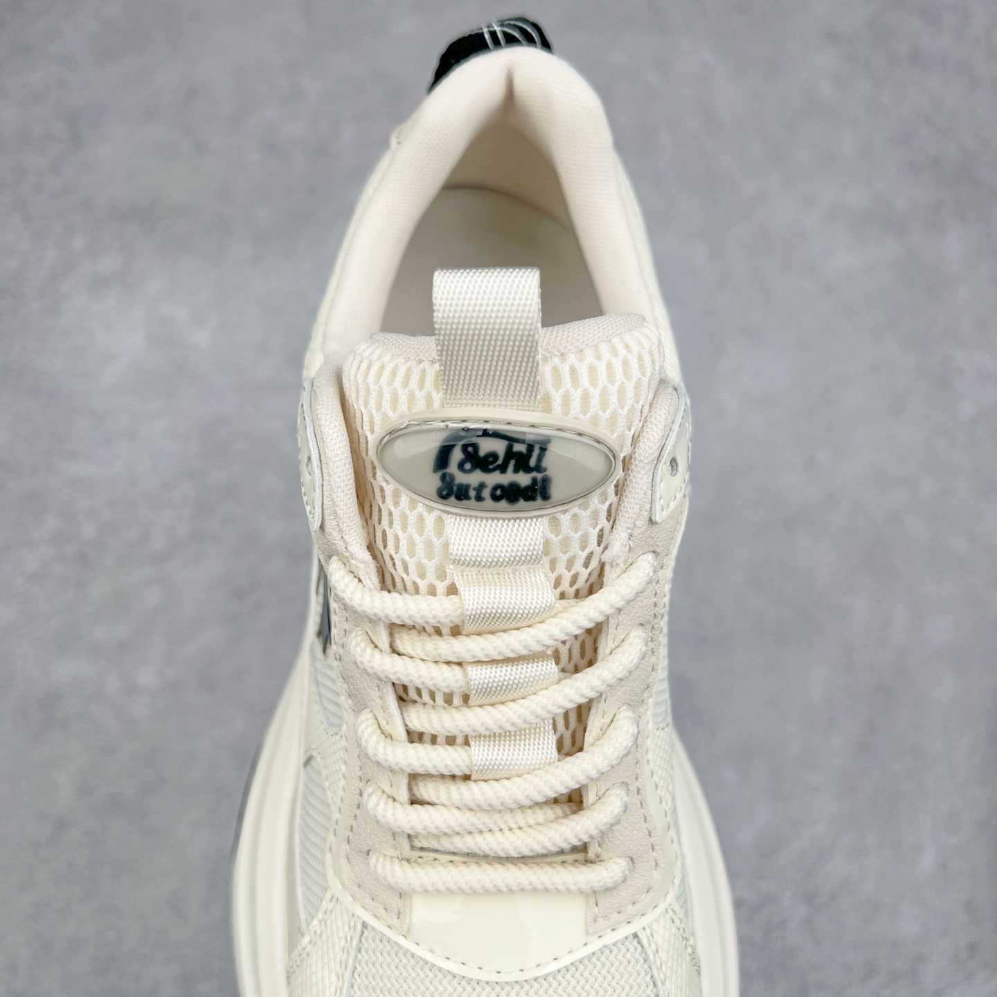 图片[5]-GG-CC Chunky Low 休闲运动老爹鞋 #广东大厂出品 完美细节 25ss早春新款 大长腿 时髦look轻松定格 不费力展现率性氛围 酷帅机能风不规则设计大底 GGcc杏银红色拼色造型设计 轻便舒适百搭 不管怎么搭都敲好看~尺码：35 36 37 38 39 40-选品中心