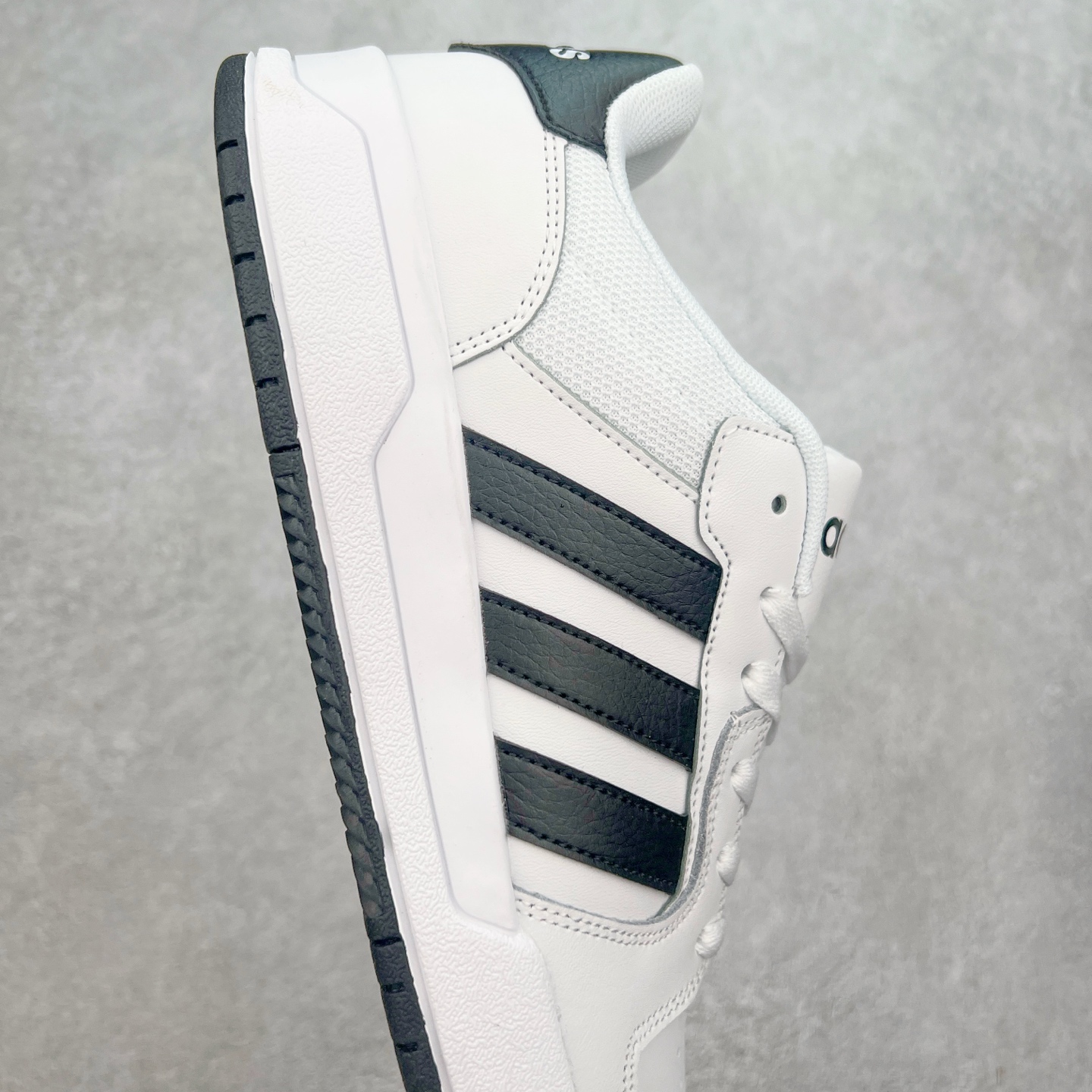 图片[6]-AD Neo Entrap Low 追赶系列轻便休闲运动百搭板鞋 实拍调校N版已经零色差零失真 百分百还原实物色彩所见即所得 不存在货不对板色差等低级问题 选购参考实物拍摄 不混卖不参货 只用心做好货严格选品 承诺混一赔十 尺码：36 36.5 37.5 38 38.5 39 40 40.5 41 42 42.5 43 44 44.5 45-选品中心