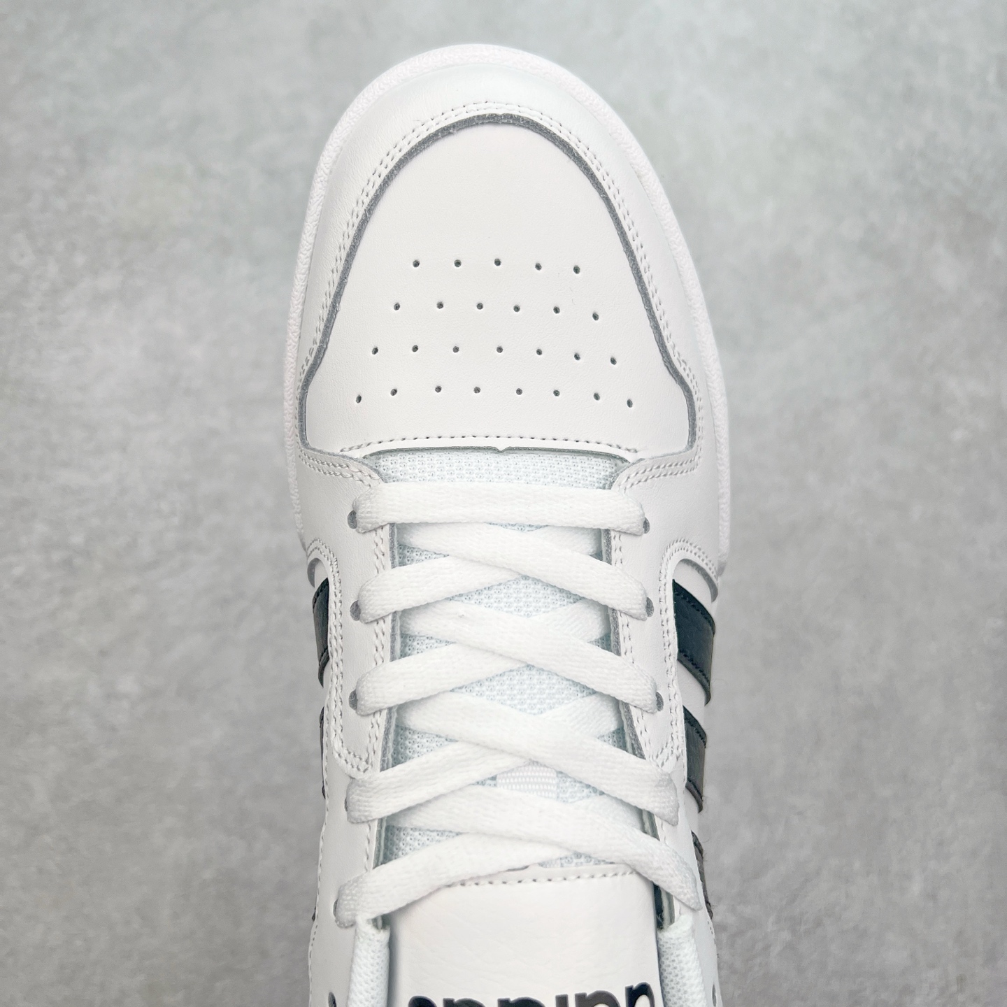 图片[4]-AD Neo Entrap Low 追赶系列轻便休闲运动百搭板鞋 实拍调校N版已经零色差零失真 百分百还原实物色彩所见即所得 不存在货不对板色差等低级问题 选购参考实物拍摄 不混卖不参货 只用心做好货严格选品 承诺混一赔十 尺码：36 36.5 37.5 38 38.5 39 40 40.5 41 42 42.5 43 44 44.5 45-选品中心