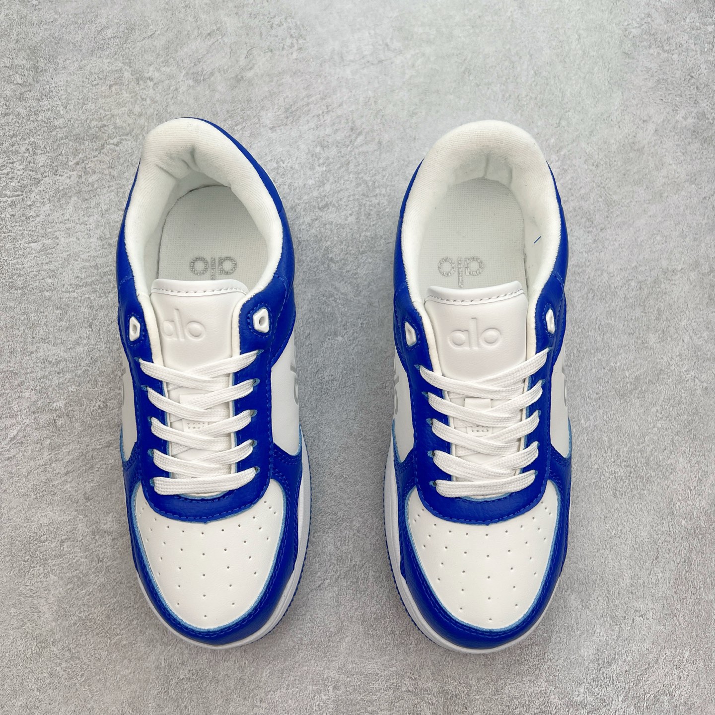 图片[2]-Alo yoga 易梦玲 Jisoo智秀 等多位明星同款上脚 主打各大平台外贸主推大厂采购原材料多处细节一步到位 生产细节 没得说 一款随意搭配的都好看的鞋子aIo采用增高4cm 主打熊猫色 春夏秋冬四季款 舒适简约板鞋 TPU防滑耐磨鞋底 #alo #alo女孩 #AIo #健身穿搭 #鞋子推荐 #板鞋 尺码：35 36 37 38 39 40-选品中心