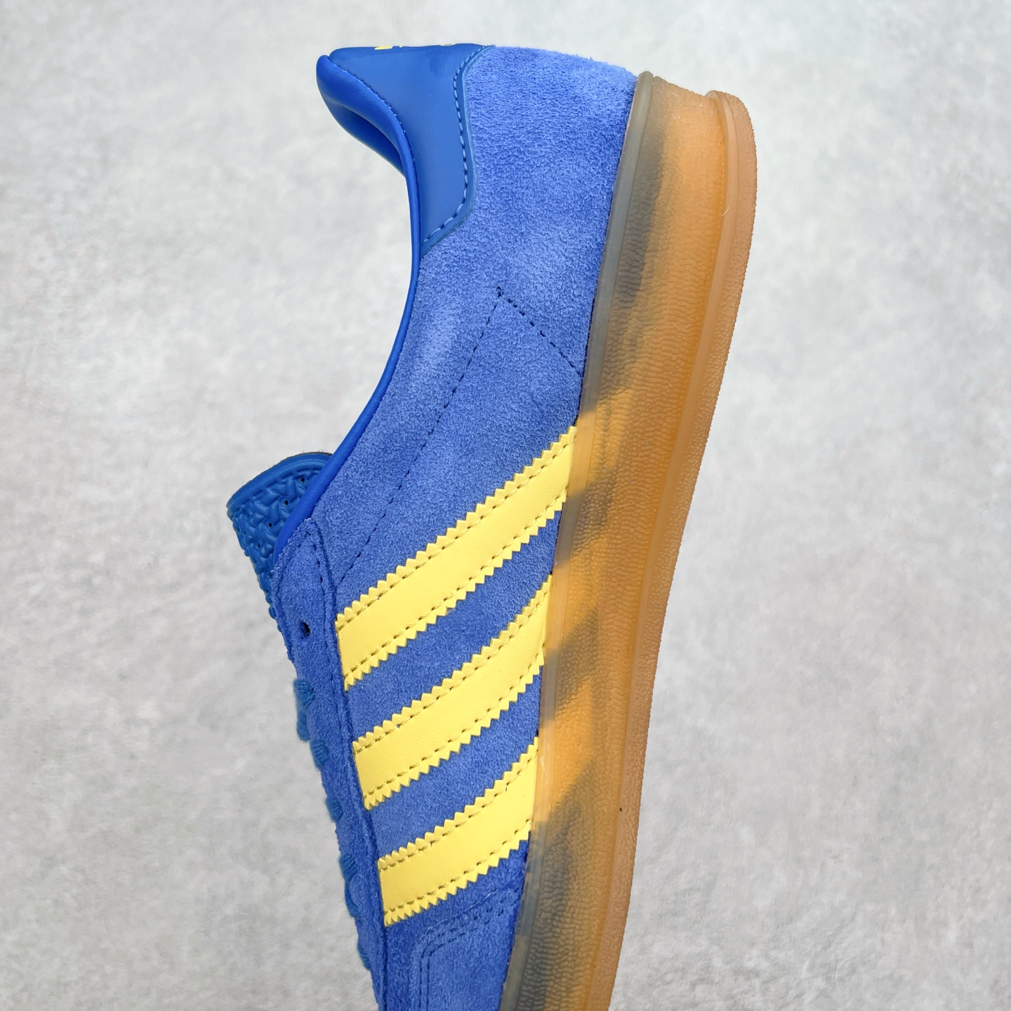 图片[7]-AD Gazelle Indoor Trainers 羚羊内训系列低帮复古百搭休闲运动德训风板鞋 JQ2691 90年代经典的复刻版！自60年代以足球训练鞋面世以来,Gazelle就以其经典设计席卷全球。1991年版本的复刻,再造经典Gazelle。采用皮革打造,搭配浊色细节,让这款经典更加简约。尺码：36 36⅔ 37⅓ 38 38⅔ 39⅓ 40 40⅔ 41⅓ 42 42⅔ 43⅓ 44⅓ 44⅔ 45-选品中心