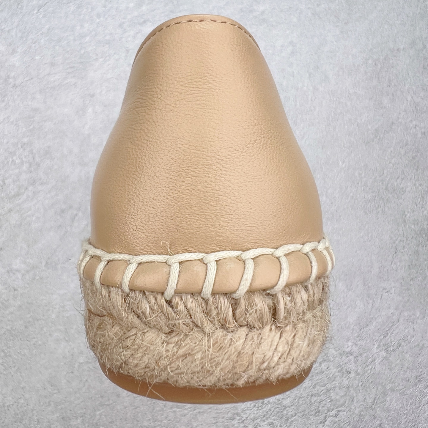 图片[8]-＃纯原 CHANEL 香奈儿经典款 小香渔夫鞋 万年长青款 各路网红单品 春夏百搭款 牛仔裤 短裤轻松驾驭 原版一比一开模 99%还原正品100针麻绳上线，双双纯手工品质保证 原单进口羊皮 内里垫脚均为柔软绵羊皮 天然麻绳配透明橡胶大底 专柜统一包装。 脚背高/或者宽 建议选大一码 尺码：35 36 37 38 39 40-选品中心