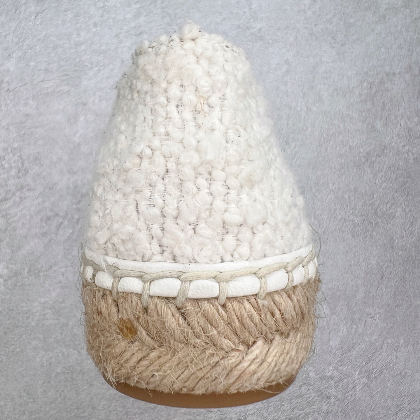 图片[8]-＃纯原 CHANEL 香奈儿经典款 小香渔夫鞋 万年长青款 各路网红单品 春夏百搭款 牛仔裤 短裤轻松驾驭 原版一比一开模 99%还原正品100针麻绳上线，双双纯手工品质保证 原单进口羊皮 内里垫脚均为柔软绵羊皮 天然麻绳配透明橡胶大底 专柜统一包装。 脚背高/或者宽 建议选大一码 尺码：35 36 37 38 39 40-选品中心