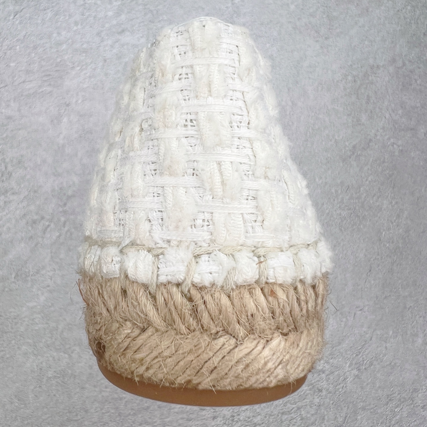 图片[8]-＃纯原 CHANEL 香奈儿经典款 小香渔夫鞋 万年长青款 各路网红单品 春夏百搭款 牛仔裤 短裤轻松驾驭 原版一比一开模 99%还原正品100针麻绳上线，双双纯手工品质保证 原单进口羊皮 内里垫脚均为柔软绵羊皮 天然麻绳配透明橡胶大底 专柜统一包装。 脚背高/或者宽 建议选大一码 尺码：35 36 37 38 39 40-选品中心