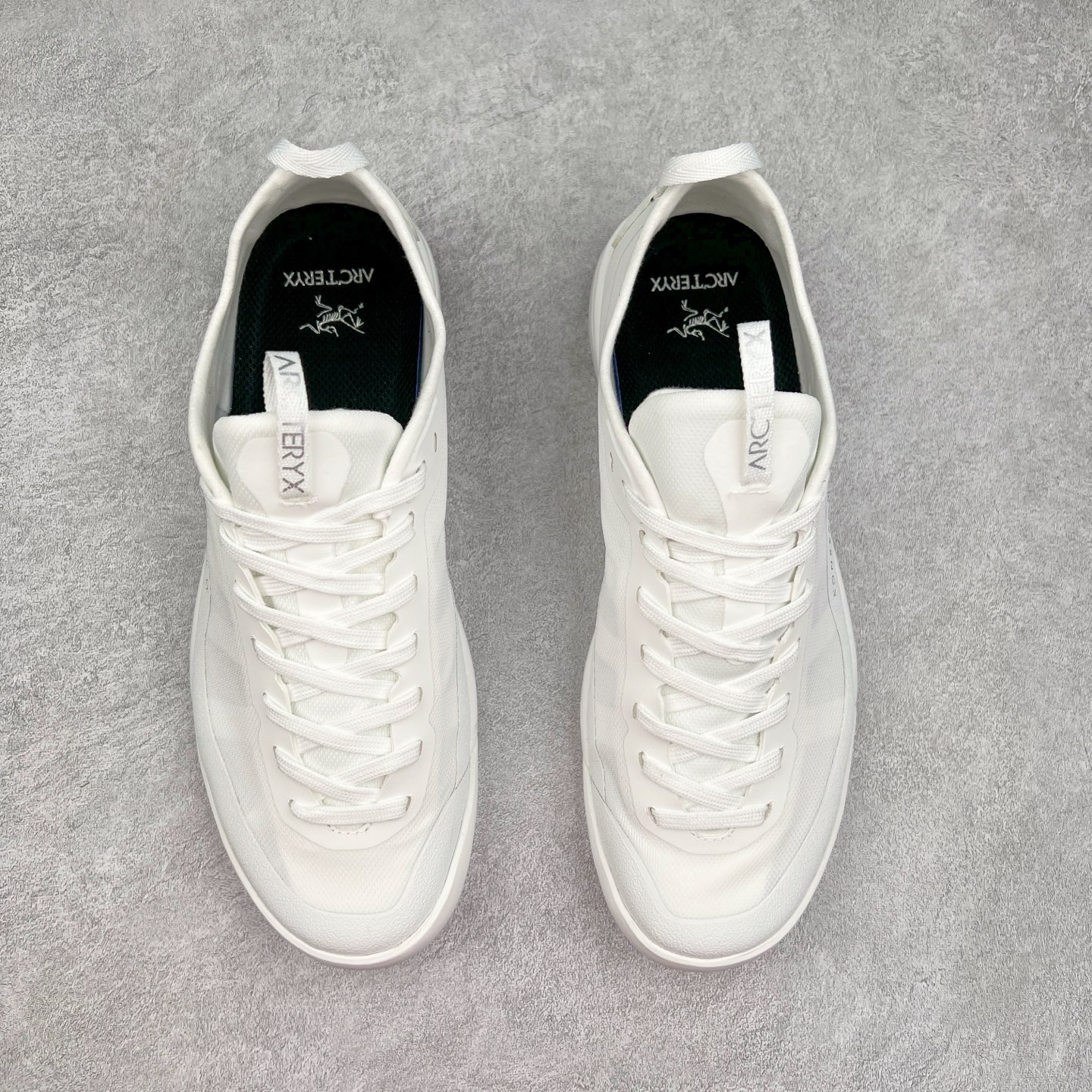 图片[2]-＃HP Arcteryx Konseal Lt 始祖鸟舒适百搭防滑耐磨低帮登山鞋 Arcteryx中文名始祖鸟 加拿大户外服饰品牌 1989年创立于加拿大温哥华 始祖鸟来自加拿大海岸山脉 植根高山的专业户外品牌 始终秉承对精湛设计和工艺孜孜以求的准则 从1989年创立至今 Arcteryx始终不断在产品设计与做工上不惜工本 以满足始祖鸟的标准 品质、设计以及精简的理念造就了其良好的性能 并能满足严苛环境下的使用需求 尺码：36 37 38 39 40 41 42 43 44-选品中心