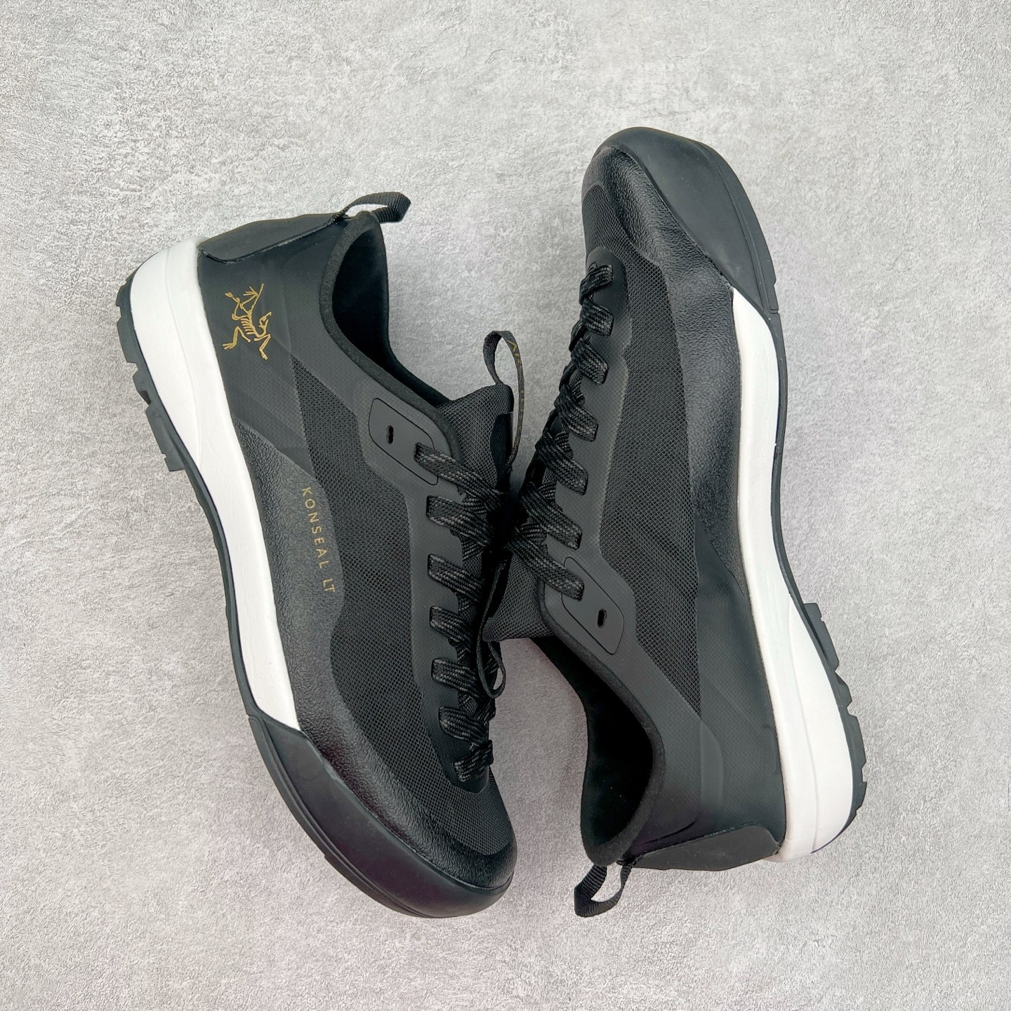 图片[3]-＃HP Arcteryx Konseal Lt 始祖鸟舒适百搭防滑耐磨低帮登山鞋 Arcteryx中文名始祖鸟 加拿大户外服饰品牌 1989年创立于加拿大温哥华 始祖鸟来自加拿大海岸山脉 植根高山的专业户外品牌 始终秉承对精湛设计和工艺孜孜以求的准则 从1989年创立至今 Arcteryx始终不断在产品设计与做工上不惜工本 以满足始祖鸟的标准 品质、设计以及精简的理念造就了其良好的性能 并能满足严苛环境下的使用需求 尺码：36 37 38 39 40 41 42 43 44-选品中心