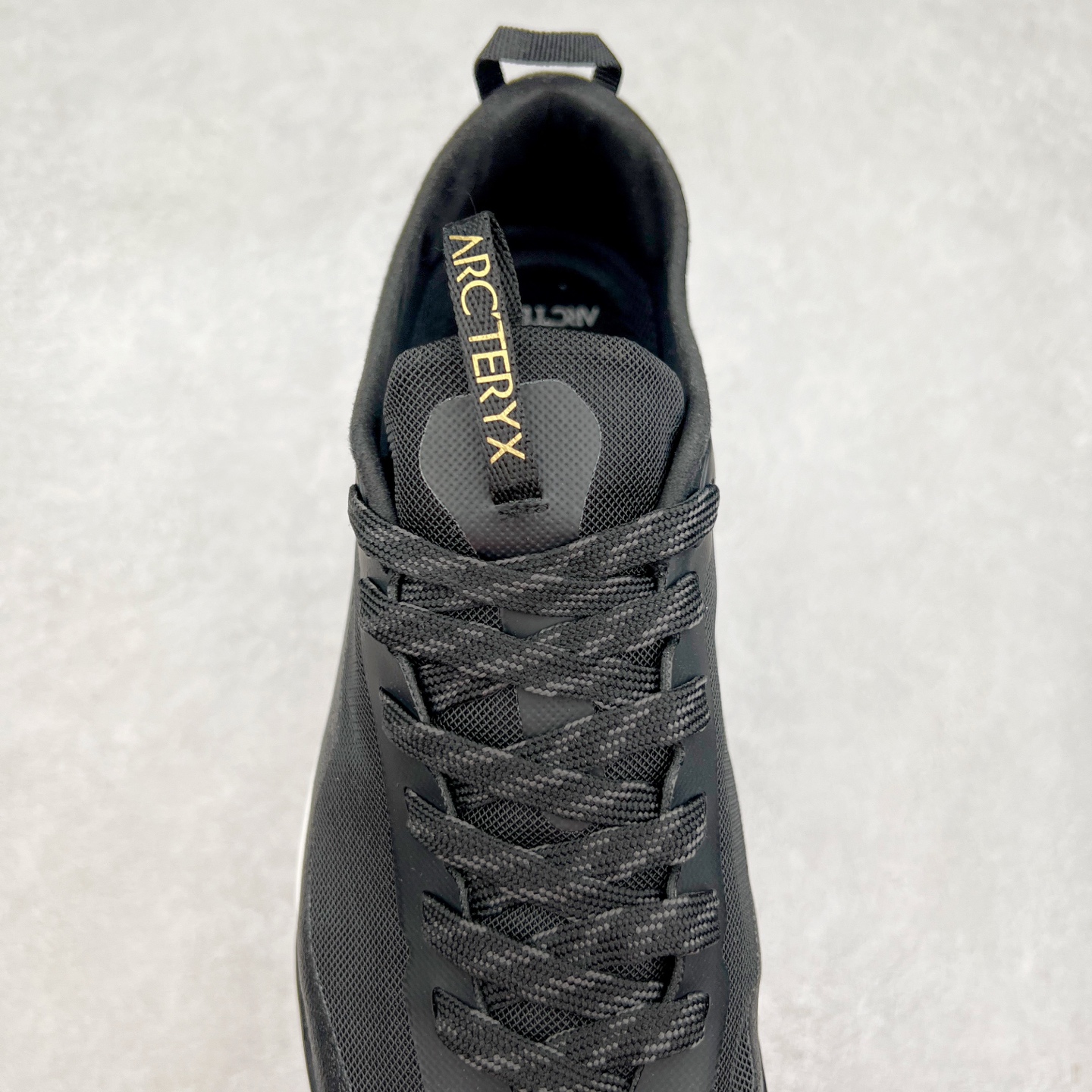 图片[5]-＃HP Arcteryx Konseal Lt 始祖鸟舒适百搭防滑耐磨低帮登山鞋 Arcteryx中文名始祖鸟 加拿大户外服饰品牌 1989年创立于加拿大温哥华 始祖鸟来自加拿大海岸山脉 植根高山的专业户外品牌 始终秉承对精湛设计和工艺孜孜以求的准则 从1989年创立至今 Arcteryx始终不断在产品设计与做工上不惜工本 以满足始祖鸟的标准 品质、设计以及精简的理念造就了其良好的性能 并能满足严苛环境下的使用需求 尺码：36 37 38 39 40 41 42 43 44-选品中心