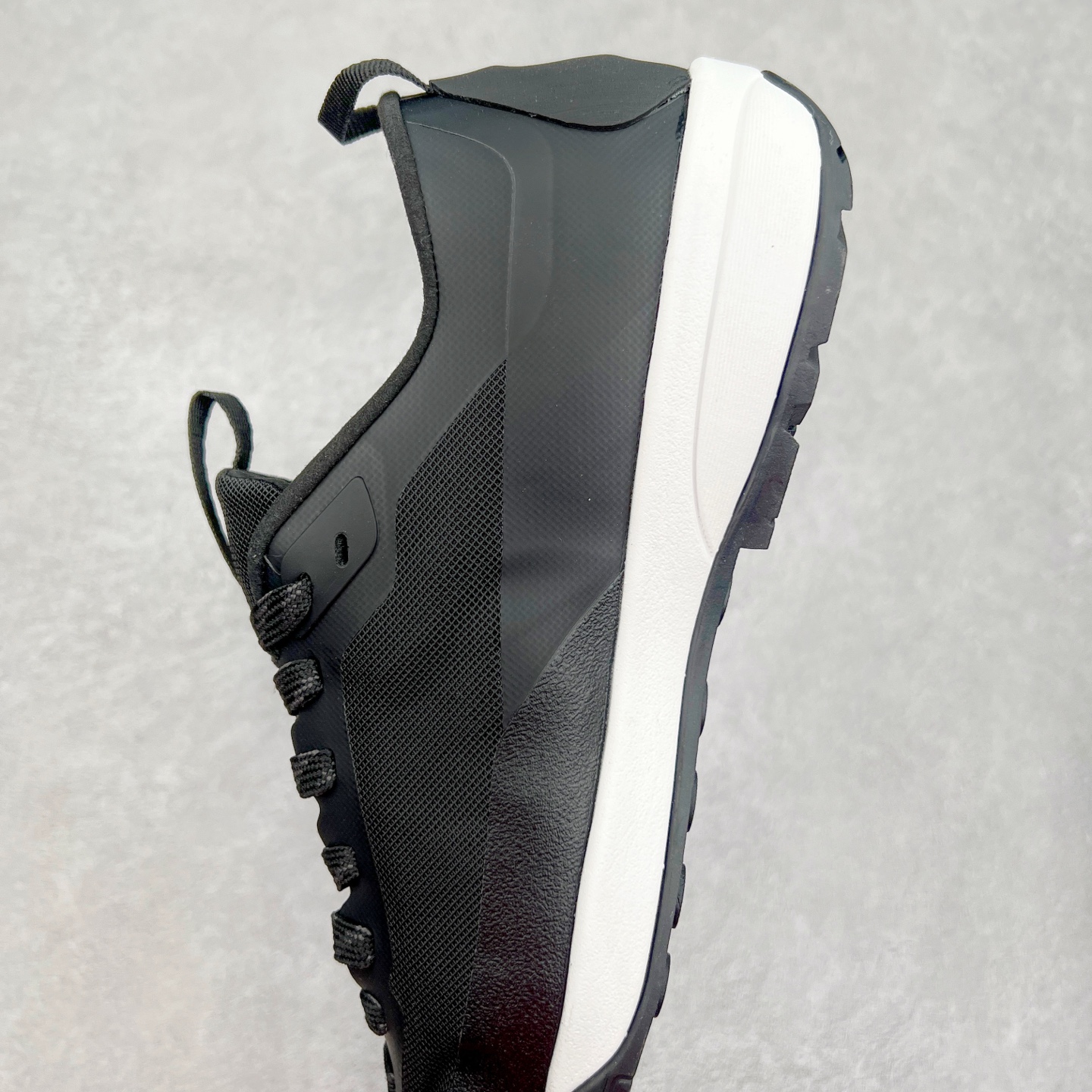 图片[7]-＃HP Arcteryx Konseal Lt 始祖鸟舒适百搭防滑耐磨低帮登山鞋 Arcteryx中文名始祖鸟 加拿大户外服饰品牌 1989年创立于加拿大温哥华 始祖鸟来自加拿大海岸山脉 植根高山的专业户外品牌 始终秉承对精湛设计和工艺孜孜以求的准则 从1989年创立至今 Arcteryx始终不断在产品设计与做工上不惜工本 以满足始祖鸟的标准 品质、设计以及精简的理念造就了其良好的性能 并能满足严苛环境下的使用需求 尺码：36 37 38 39 40 41 42 43 44-选品中心