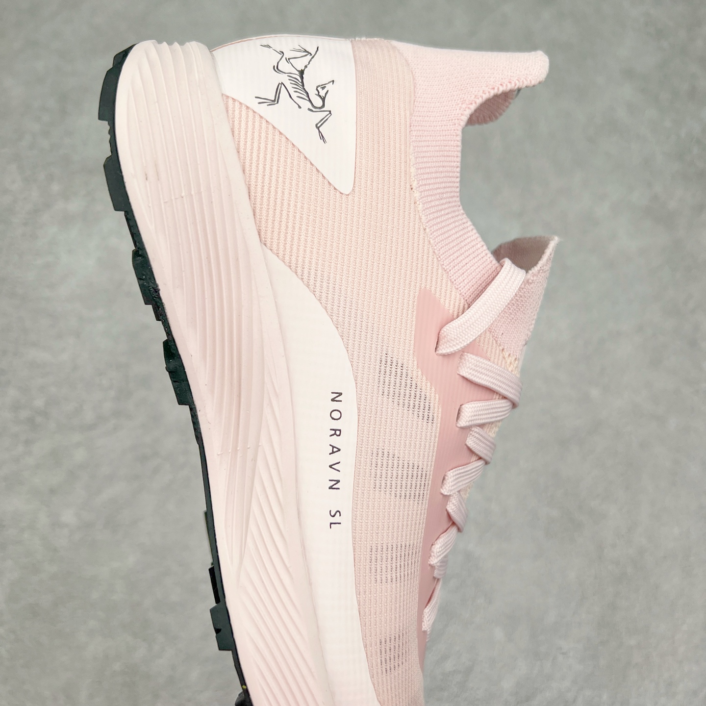 图片[6]-＃HP Arcteryx Norvan SL 3 始祖鸟时尚舒适防滑透气轻便低帮跑步鞋 Arcteryx中文名始祖鸟 加拿大户外服饰品牌 1989年创立于加拿大温哥华 始祖鸟来自加拿大海岸山脉 植根高山的专业户外品牌 始终秉承对精湛设计和工艺孜孜以求的准则 从1989年创立至今 Arcteryx始终不断在产品设计与做工上不惜工本 以满足始祖鸟的标准 品质、设计以及精简的理念造就了其良好的性能 并能满足严苛环境下的使用需求 尺码：40 41 42 43 44 45-选品中心