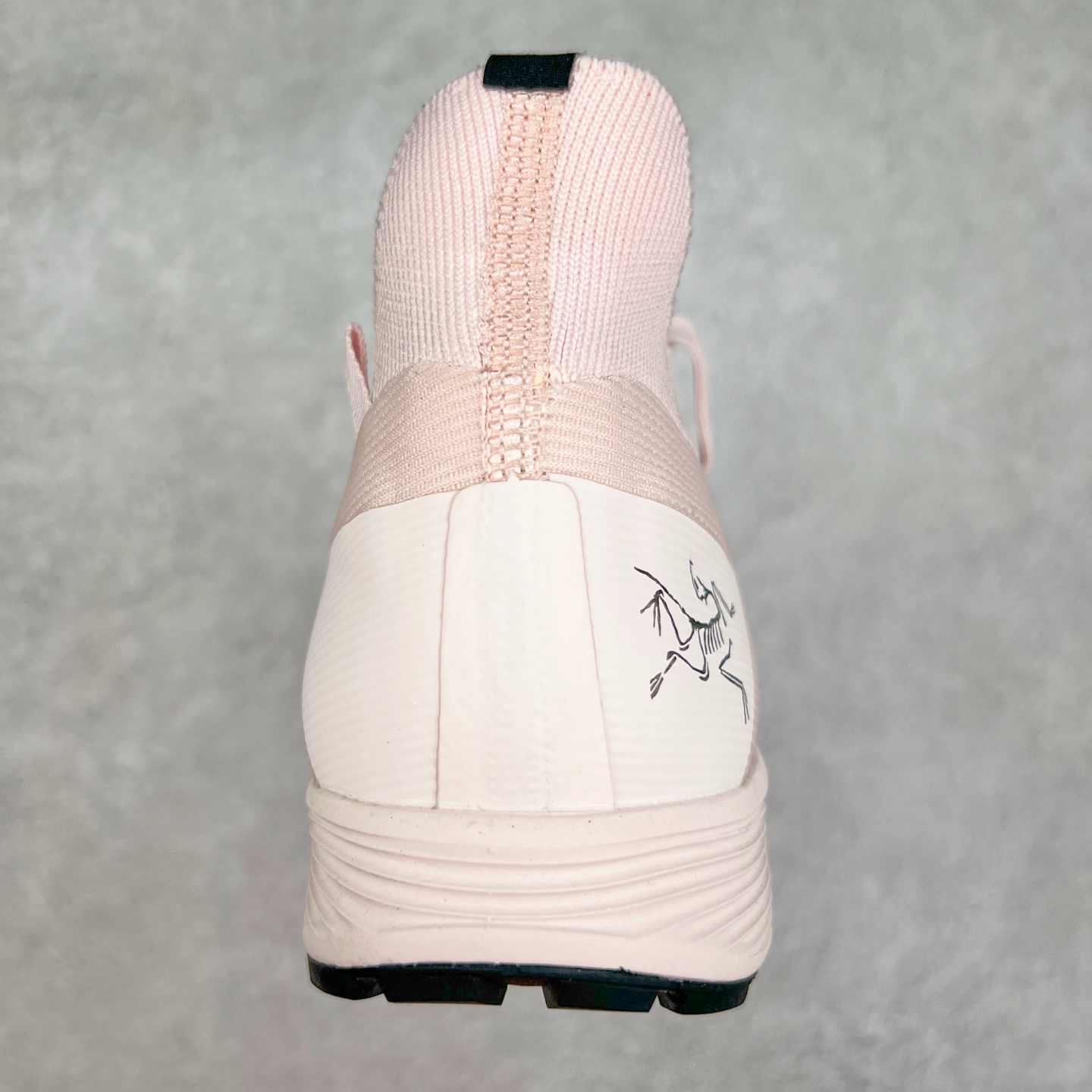 图片[8]-＃HP Arcteryx Norvan SL 3 始祖鸟时尚舒适防滑透气轻便低帮跑步鞋 Arcteryx中文名始祖鸟 加拿大户外服饰品牌 1989年创立于加拿大温哥华 始祖鸟来自加拿大海岸山脉 植根高山的专业户外品牌 始终秉承对精湛设计和工艺孜孜以求的准则 从1989年创立至今 Arcteryx始终不断在产品设计与做工上不惜工本 以满足始祖鸟的标准 品质、设计以及精简的理念造就了其良好的性能 并能满足严苛环境下的使用需求 尺码：40 41 42 43 44 45-选品中心