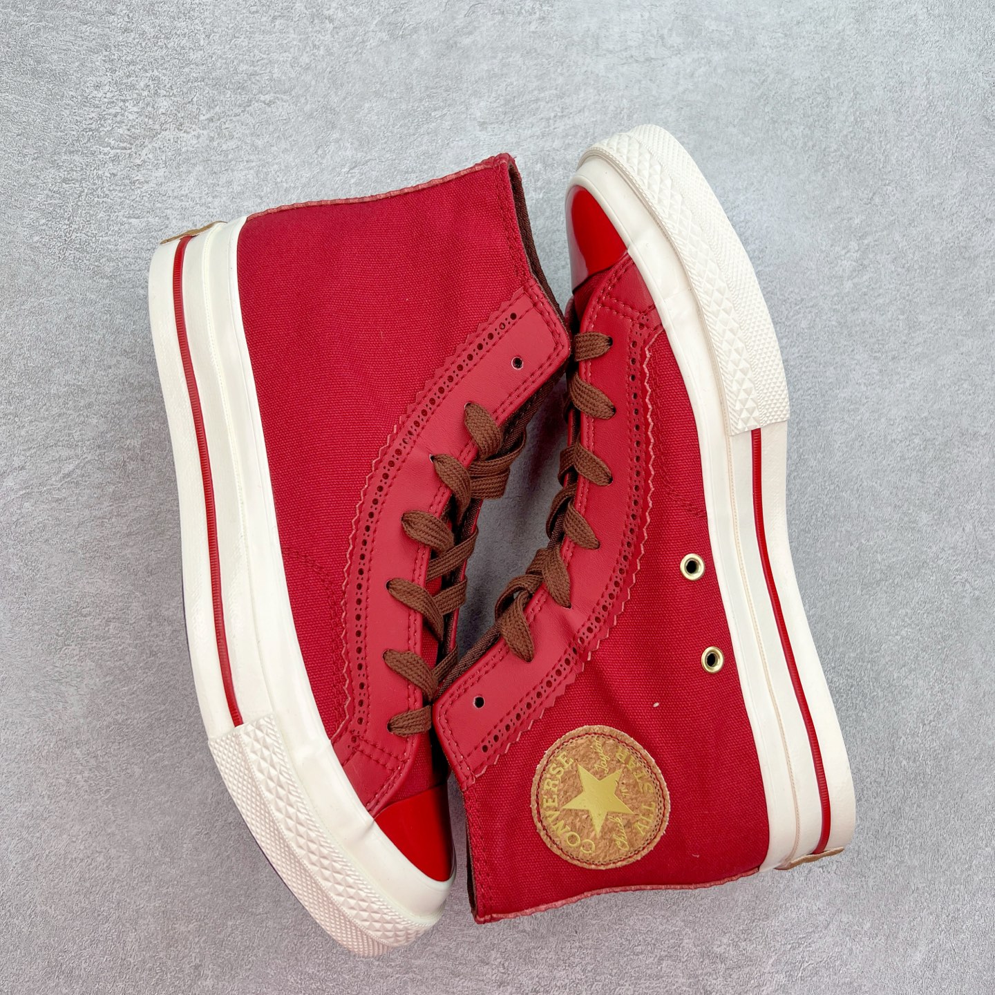 图片[3]-Converse Chuck 1970s 拼接复古红 经典70s鞋型 皮质与帆布拼接 高级感十足 搭配红酒软木塞Logo标设计 设计感拉满 货号：A12460C 尺码：35 36 36.5 37 37.5 38 39 39.5 40 41 41.5 42 42.5 43 44-选品中心