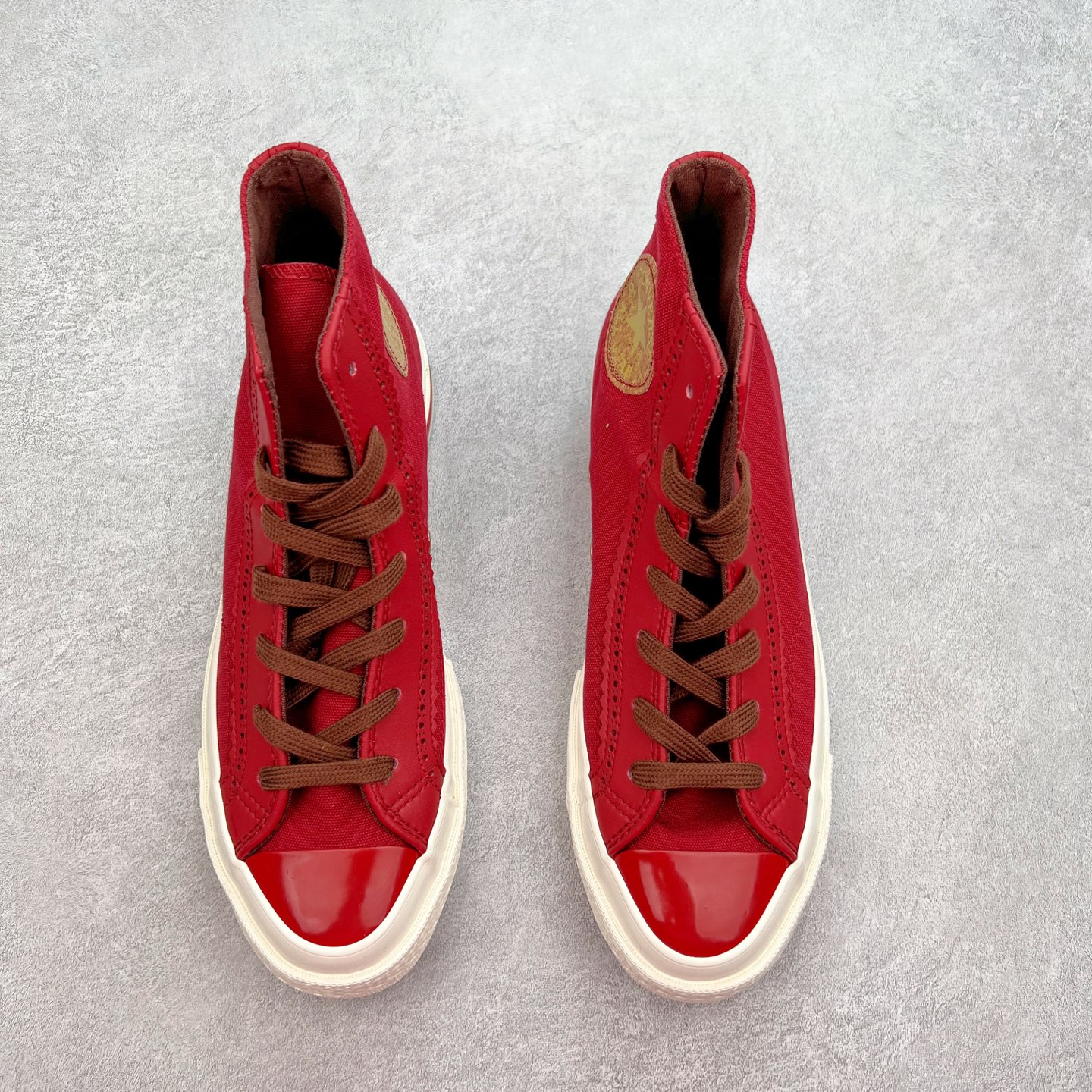 图片[2]-Converse Chuck 1970s 拼接复古红 经典70s鞋型 皮质与帆布拼接 高级感十足 搭配红酒软木塞Logo标设计 设计感拉满 货号：A12460C 尺码：35 36 36.5 37 37.5 38 39 39.5 40 41 41.5 42 42.5 43 44-选品中心
